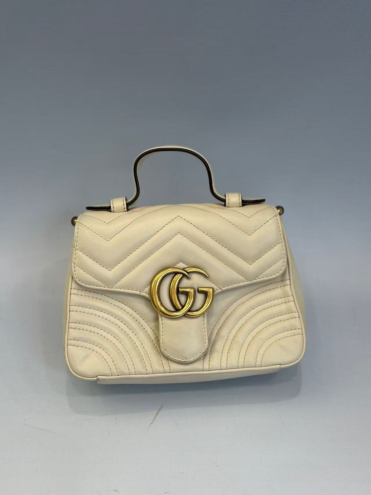 Gucci - GG Marmont Matelassé Top Handle Bag - Matelassé leather - Off-white with Antique Gold-Tone Hardware - (Small)