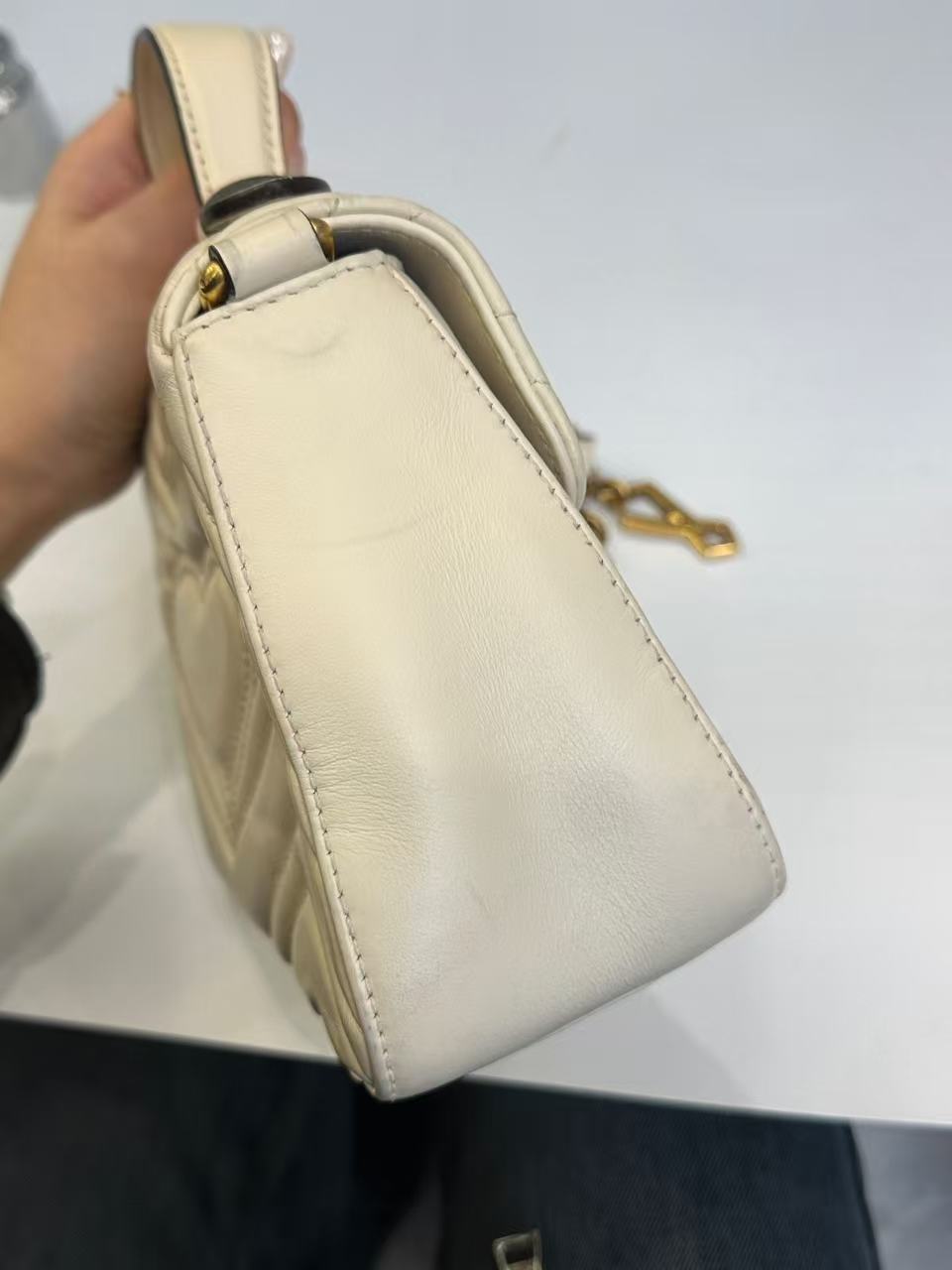 Gucci - GG Marmont Matelassé Top Handle Bag - Matelassé leather - Off-white with Antique Gold-Tone Hardware - (Small)