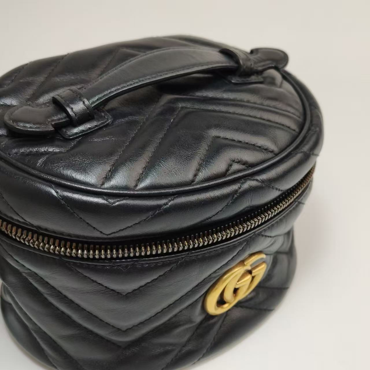Gucci - GG Marmont Matelassé Vanity Case Backpack - Calfskin leather - Black - (mini)
