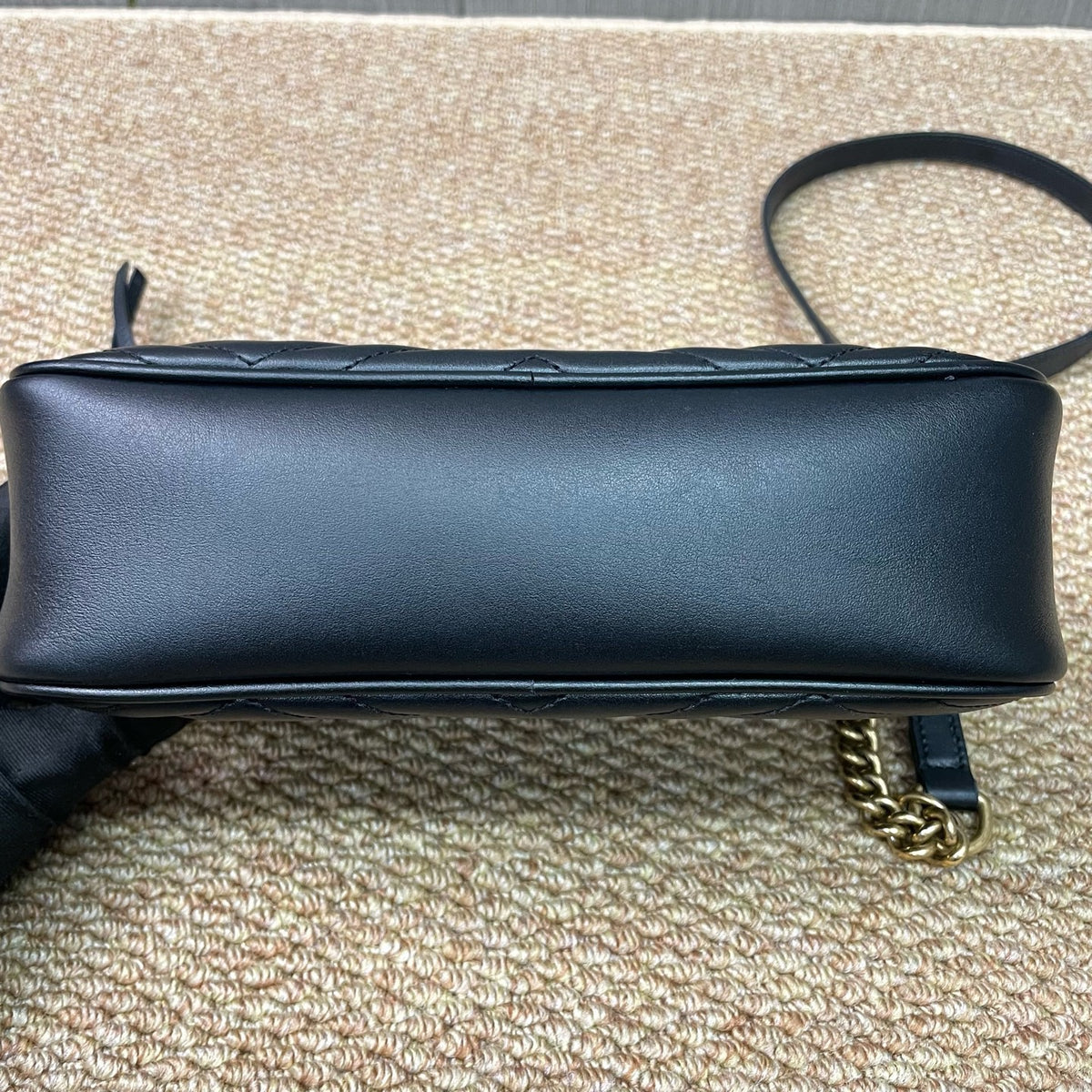 Gucci - GG Marmont Medium - Leather - Black - (Medium)