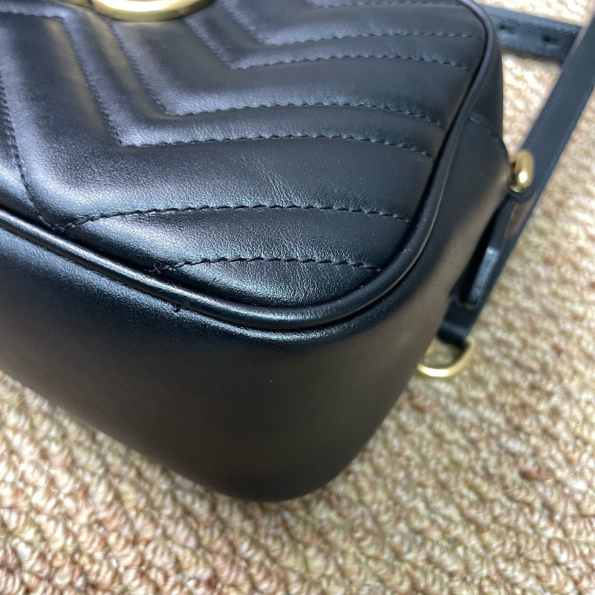 Gucci - GG Marmont Medium - Leather - Black - (Medium)