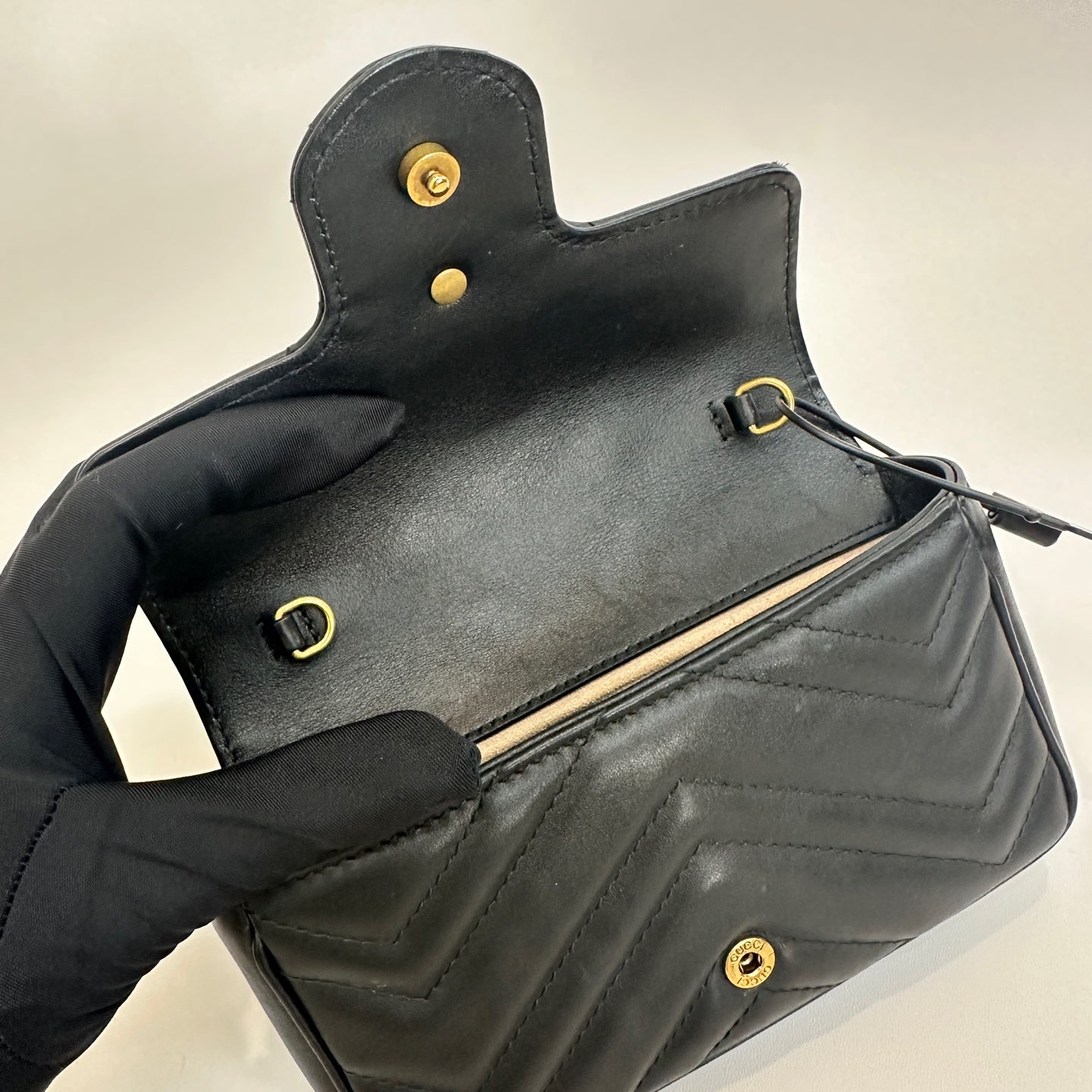 Gucci - GG Marmont Mini Bag - Matelassé leather - Black - (mini)