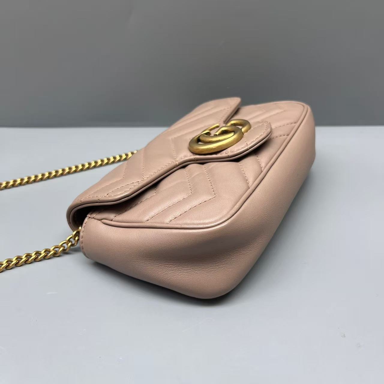 Gucci - GG Marmont Mini Chain Bag - Matelassé leather - Beige with Gold-Tone Hardware - (mini)