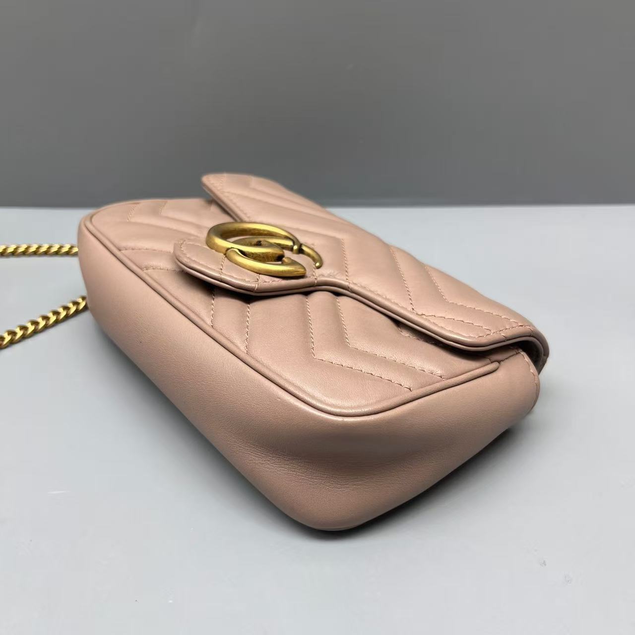 Gucci - GG Marmont Mini Chain Bag - Matelassé leather - Beige with Gold-Tone Hardware - (mini)