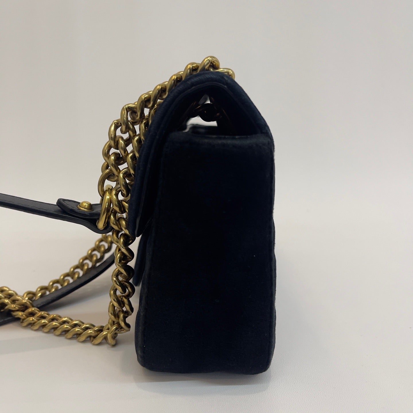 Gucci - GG Marmont Mini Flap Bag - Velvet - Black - (mini)