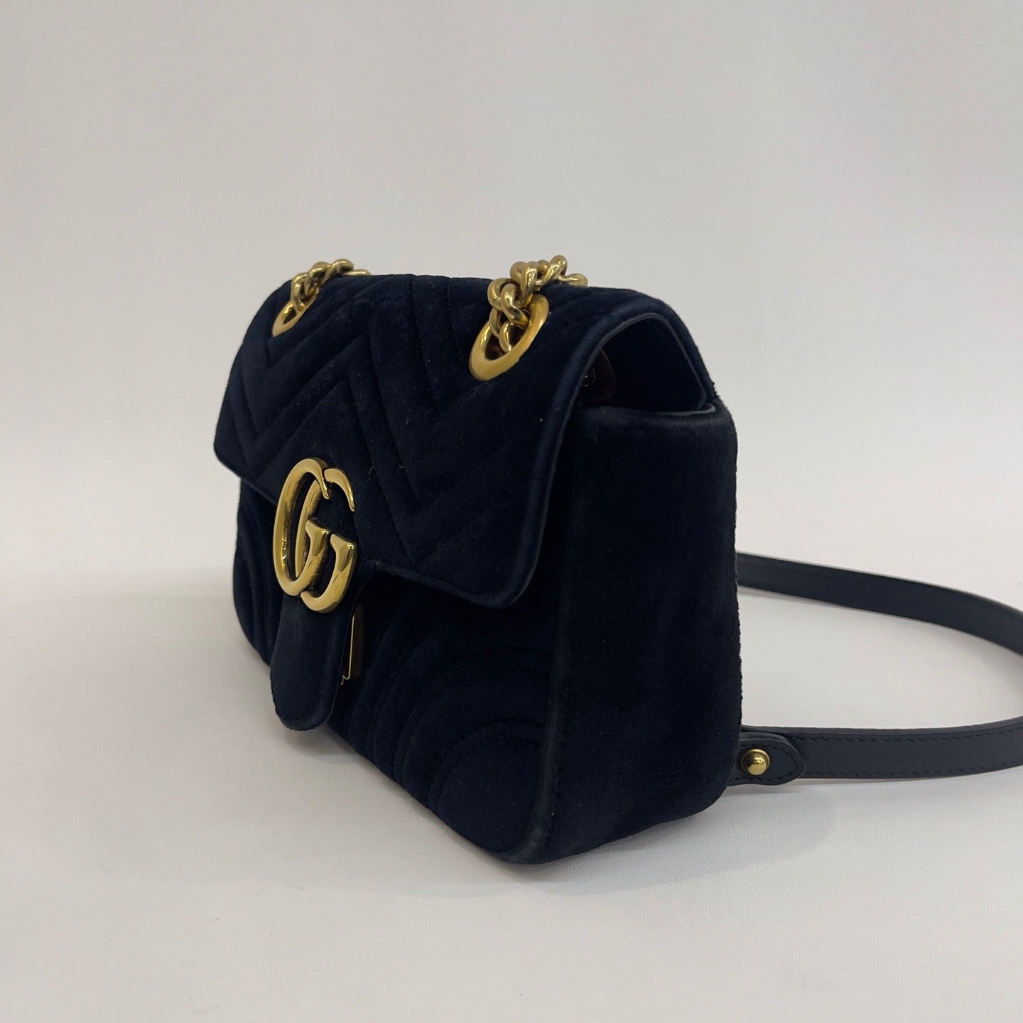 Gucci - GG Marmont Mini Flap Bag - Velvet - Black - (mini)