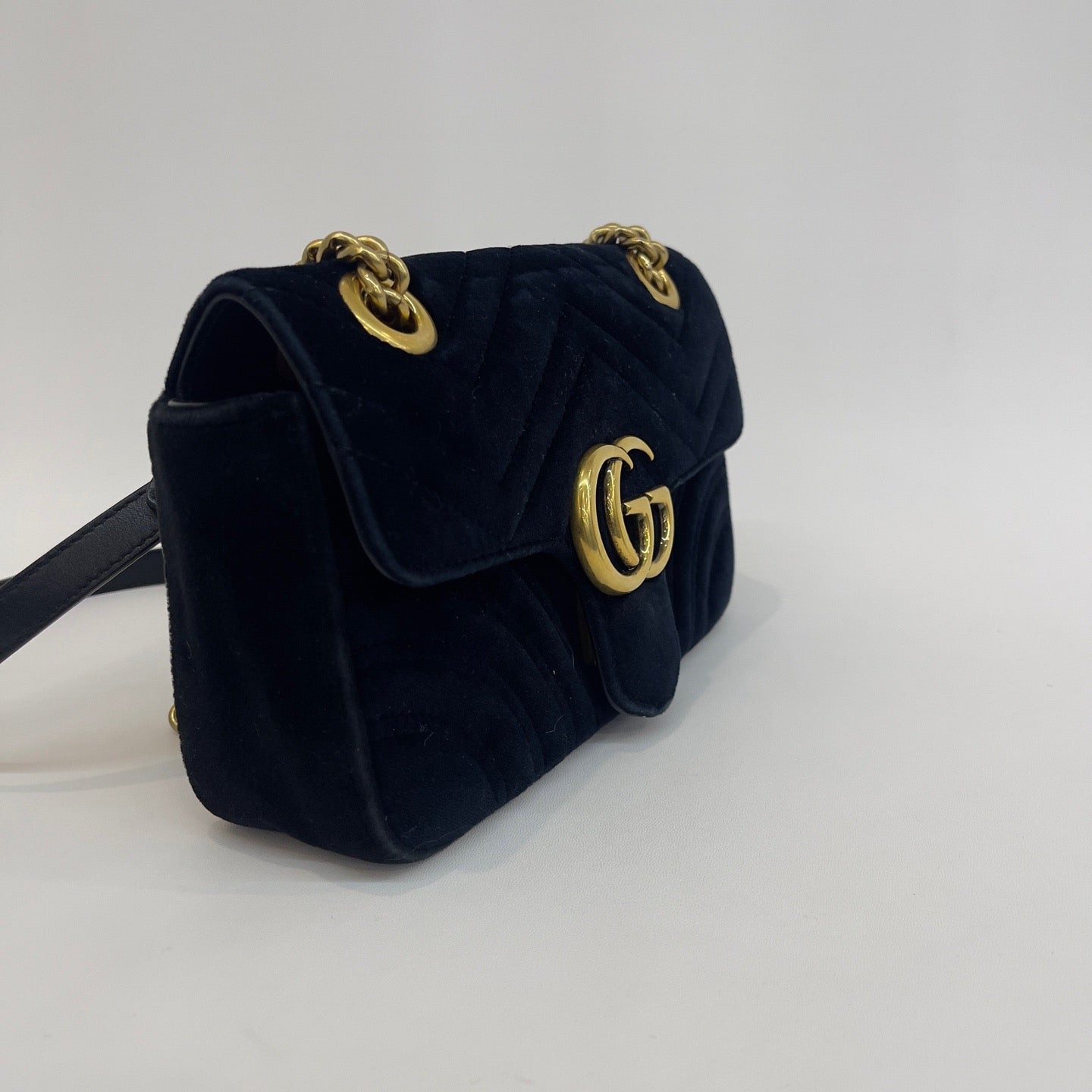 Gucci - GG Marmont Mini Flap Bag - Velvet - Black - (mini)