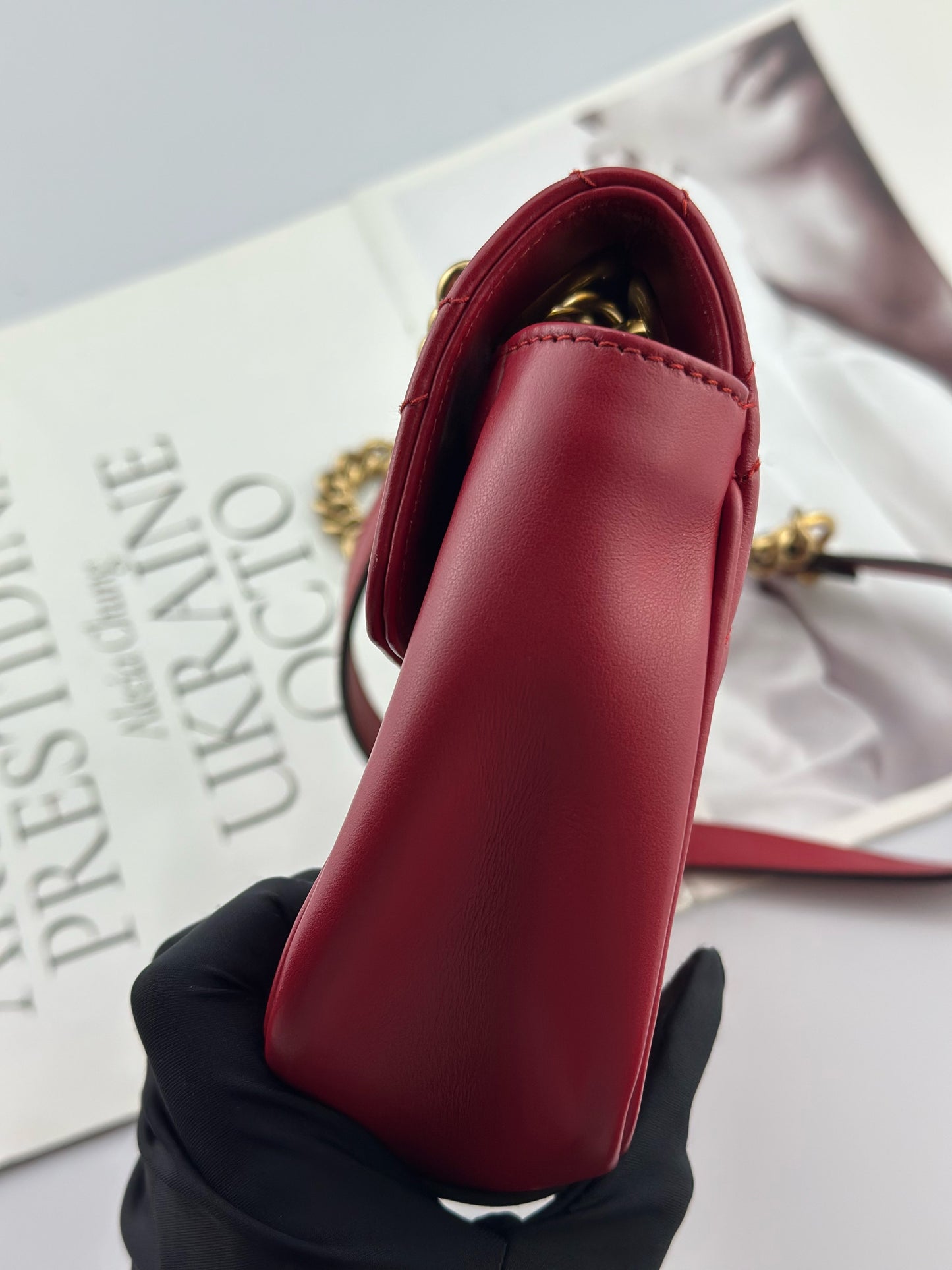 Gucci - GG Marmont Mini Shoulder Bag - Matelassé leather - Red with Antique Gold-Tone Hardware - (mini)