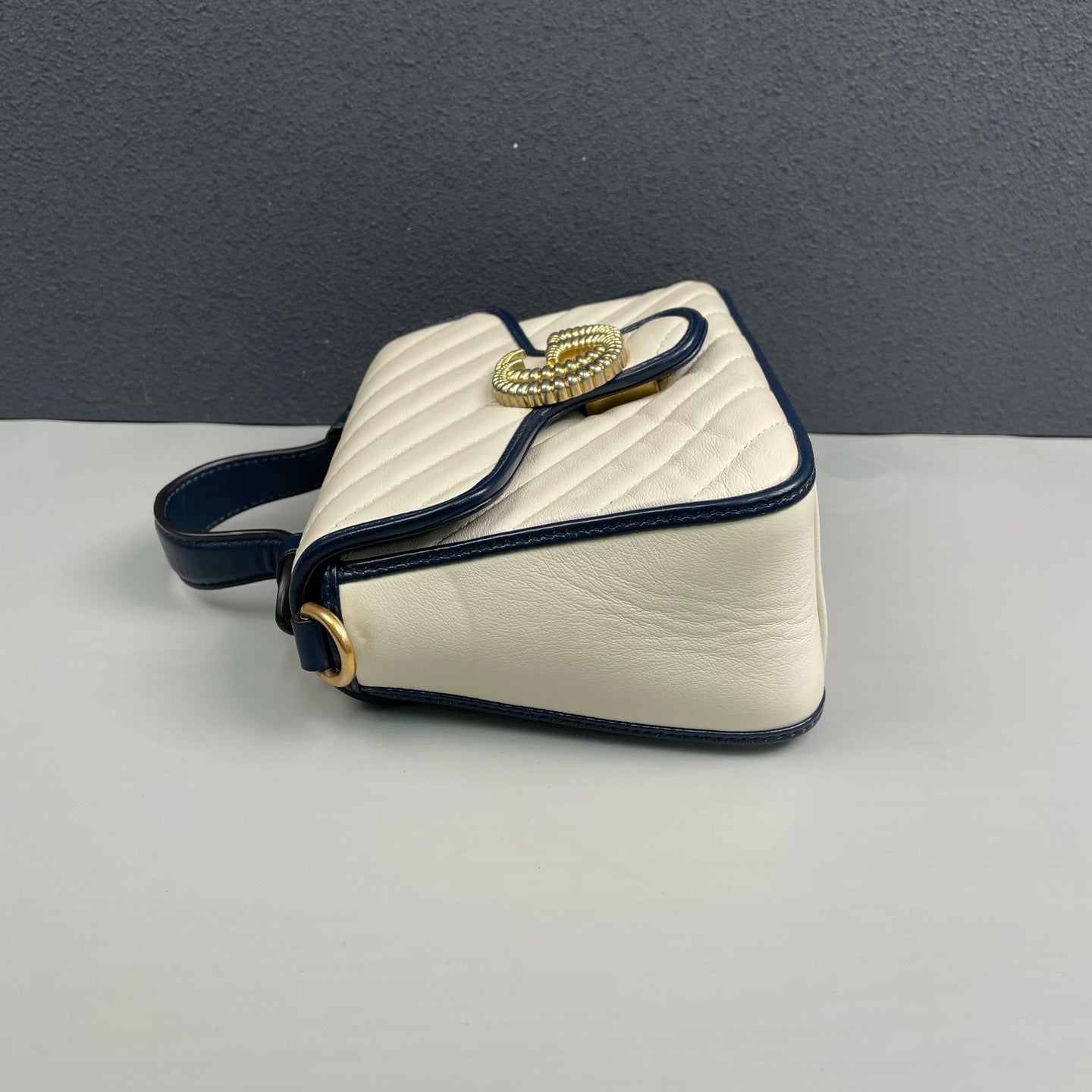 Gucci - GG Marmont Mini Top Handle Bag - Leather - White and Blue - (mini)