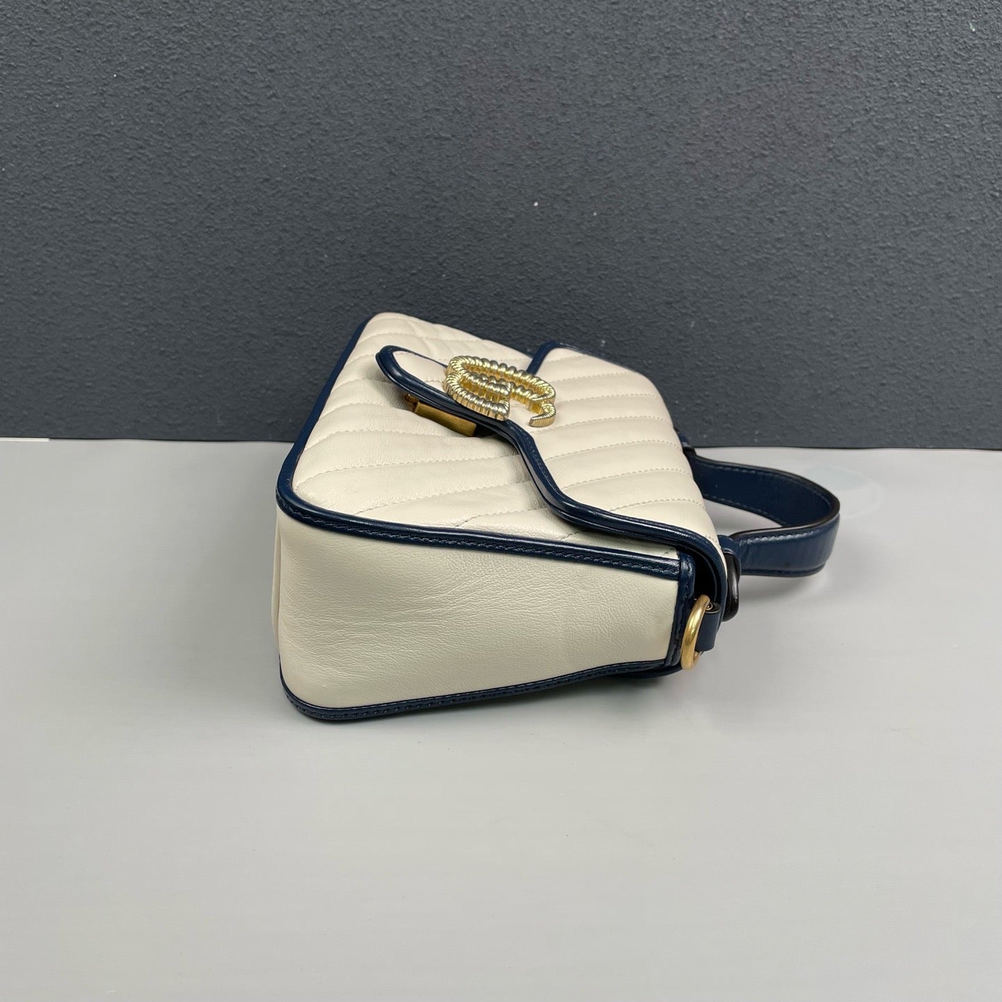 Gucci - GG Marmont Mini Top Handle Bag - Leather - White and Blue - (mini)