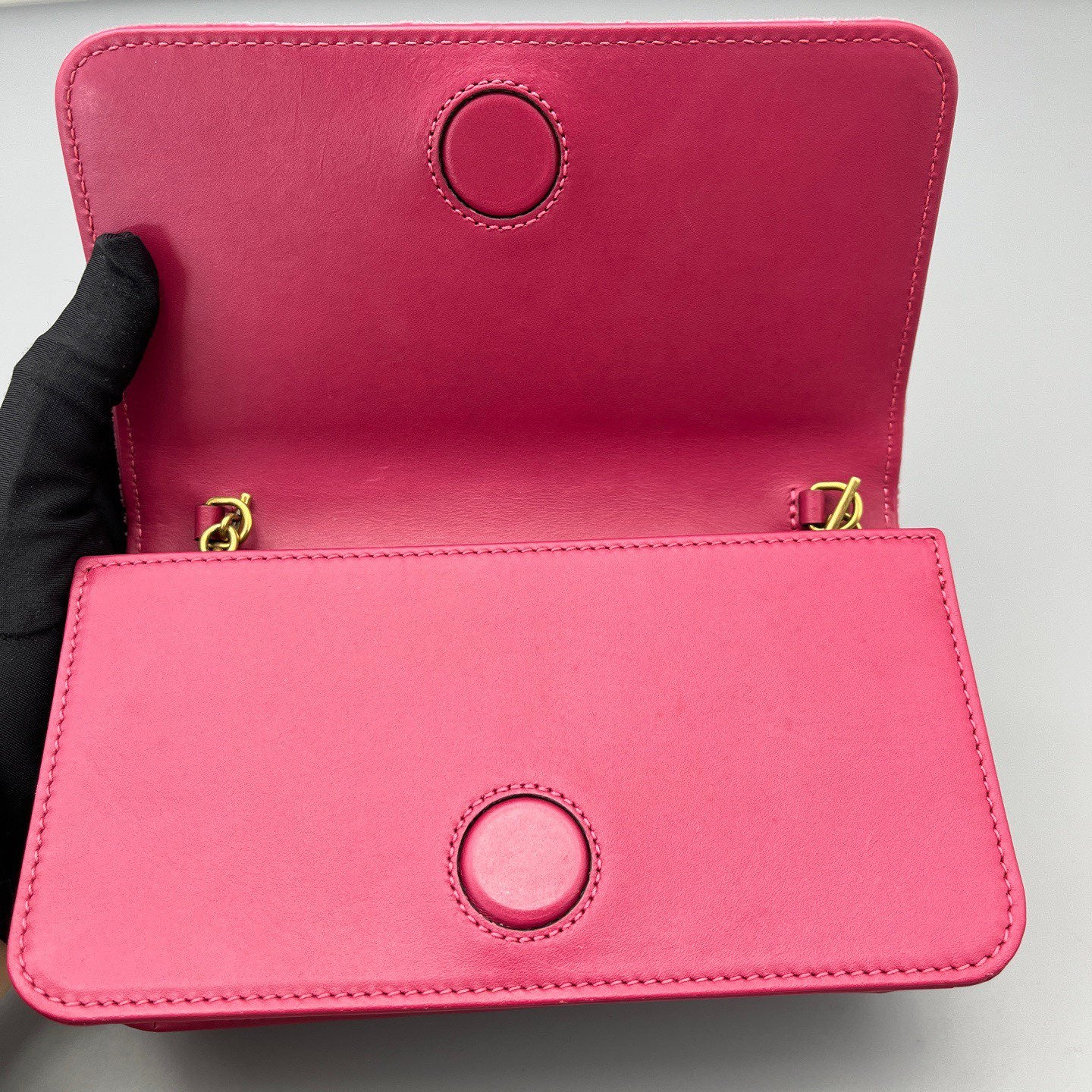 Gucci - GG Marmont Mini WOC with Rhinestone Embellishments - Velvet with leather trim - Rose Red with Gold-Tone Hardware - (mini)