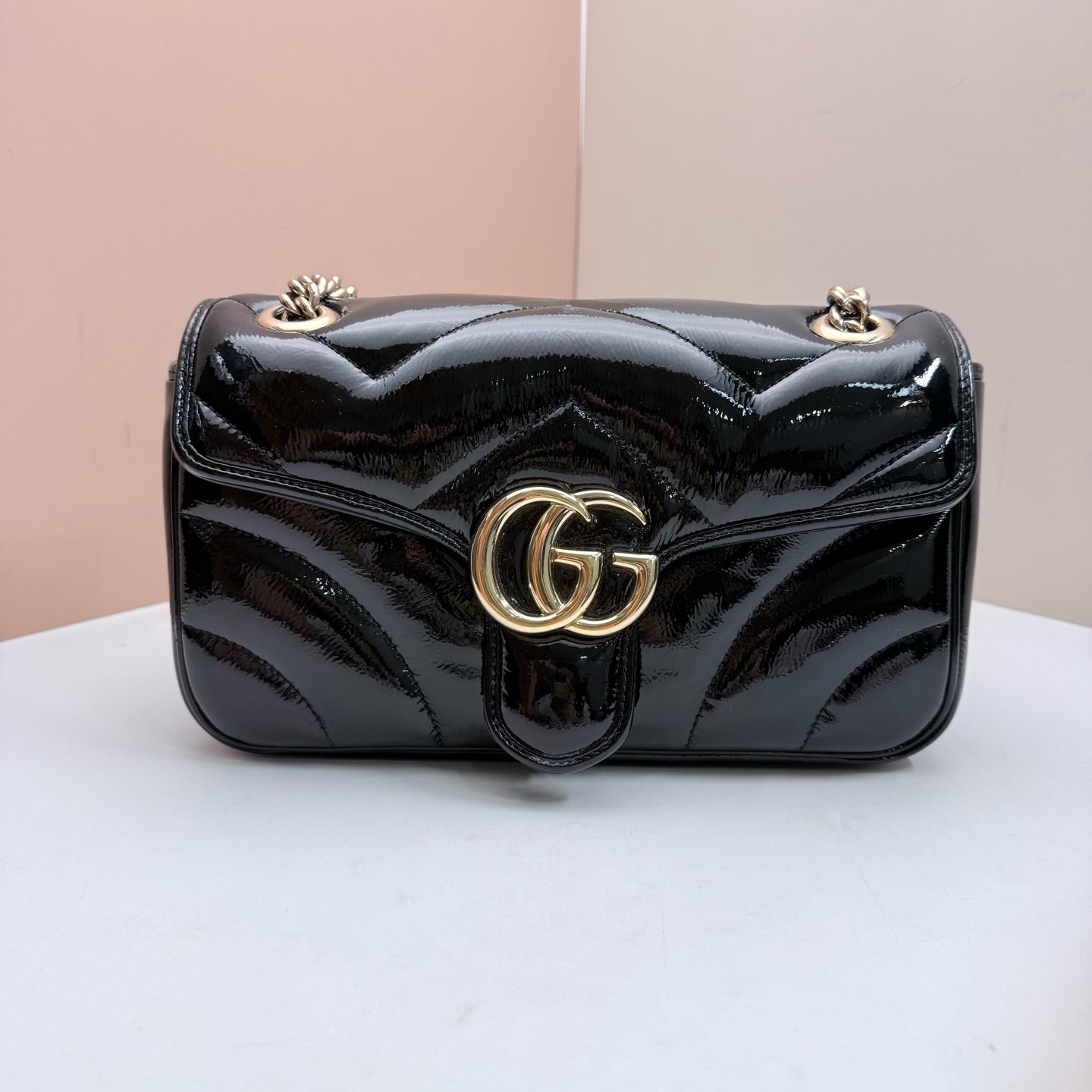 Gucci - GG Marmont - Patent leather - Black - (medium)