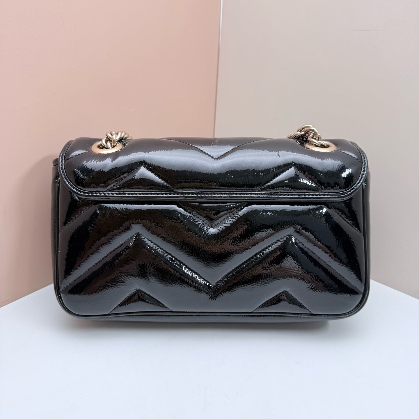 Gucci - GG Marmont - Patent leather - Black - (medium)
