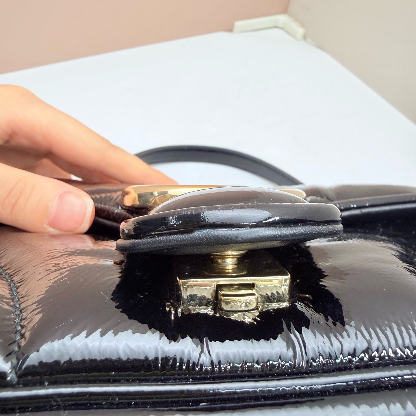 Gucci - GG Marmont - Patent leather - Black - (medium)