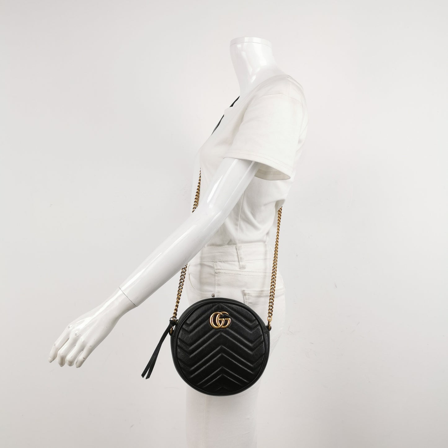 Gucci - GG Marmont Round Mini Shoulder Bag - Leather - Black - (mini)