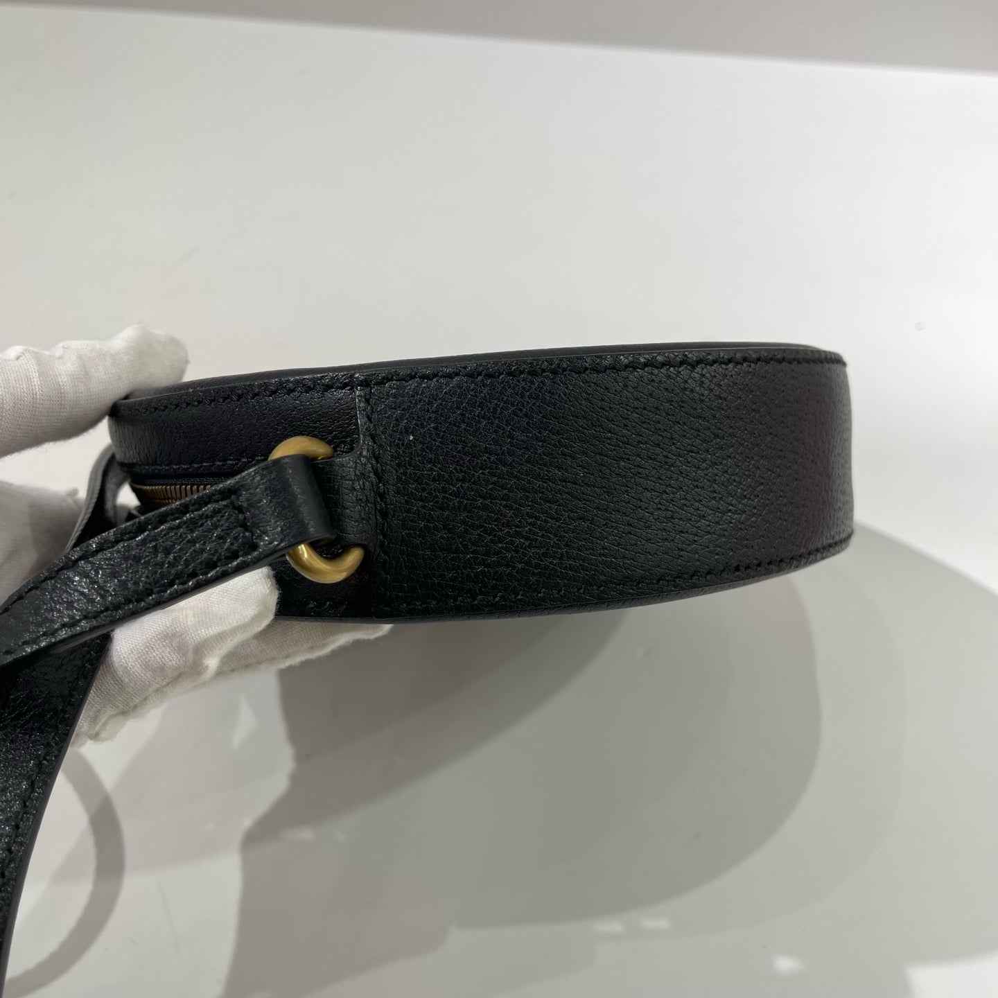 Gucci - GG Marmont Round Mini Shoulder Bag - Velvet with grained leather trim - Black with Gold-Tone Hardware - (mini)