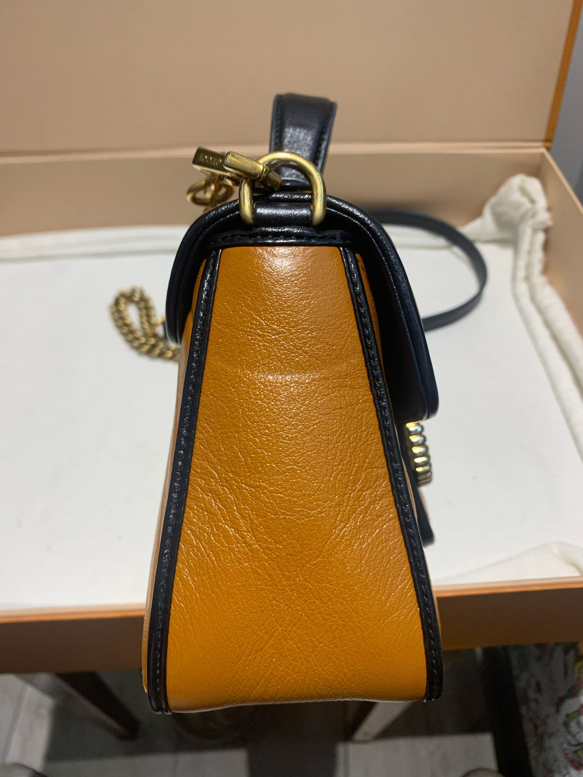 Gucci - GG Marmont Small - Leather - Brown - (small)