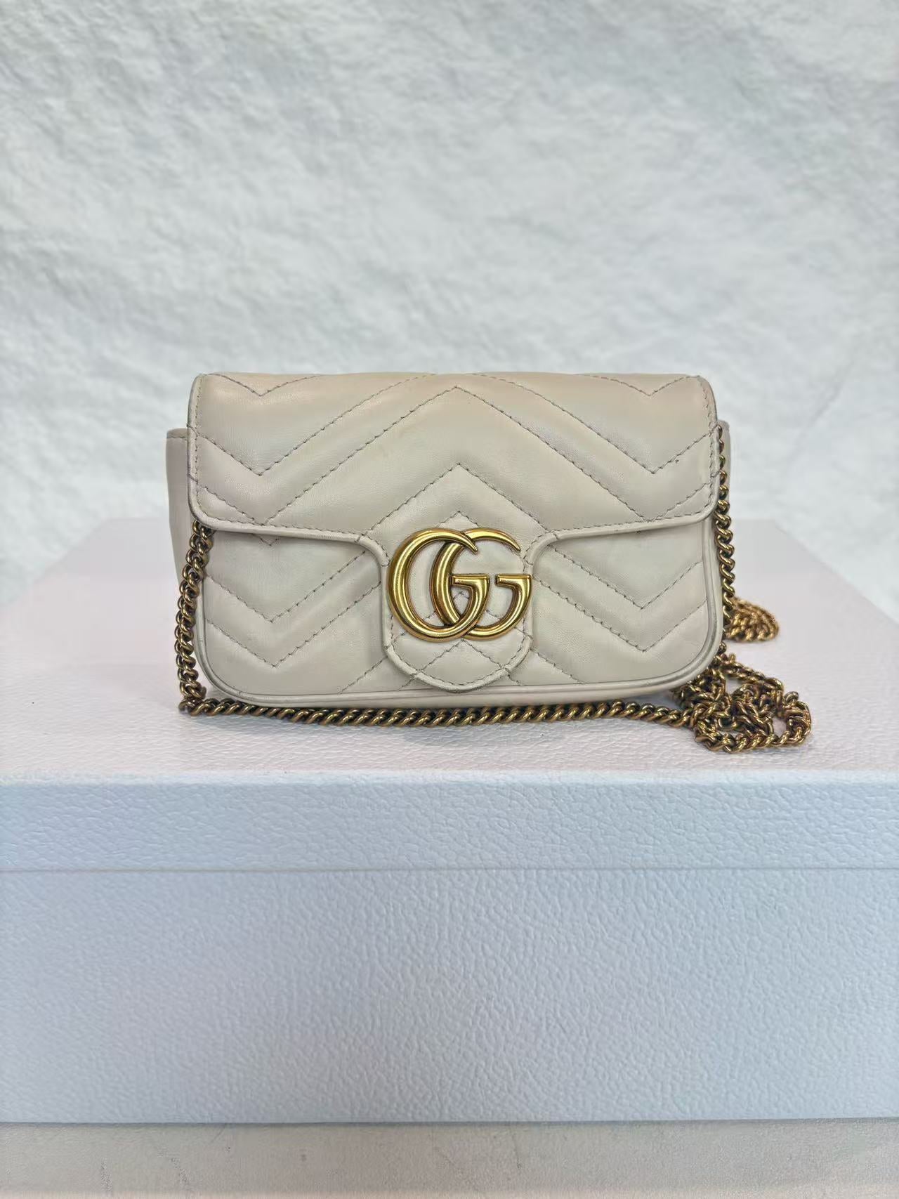 Gucci - GG Marmont Super Mini - Matelassé leather - Beige - (mini)