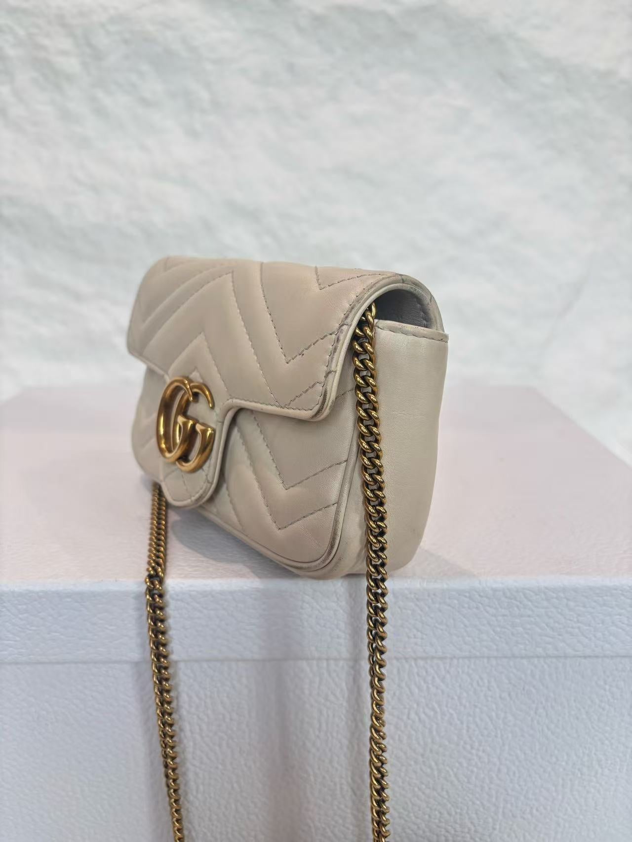 Gucci - GG Marmont Super Mini - Matelassé leather - Beige - (mini)
