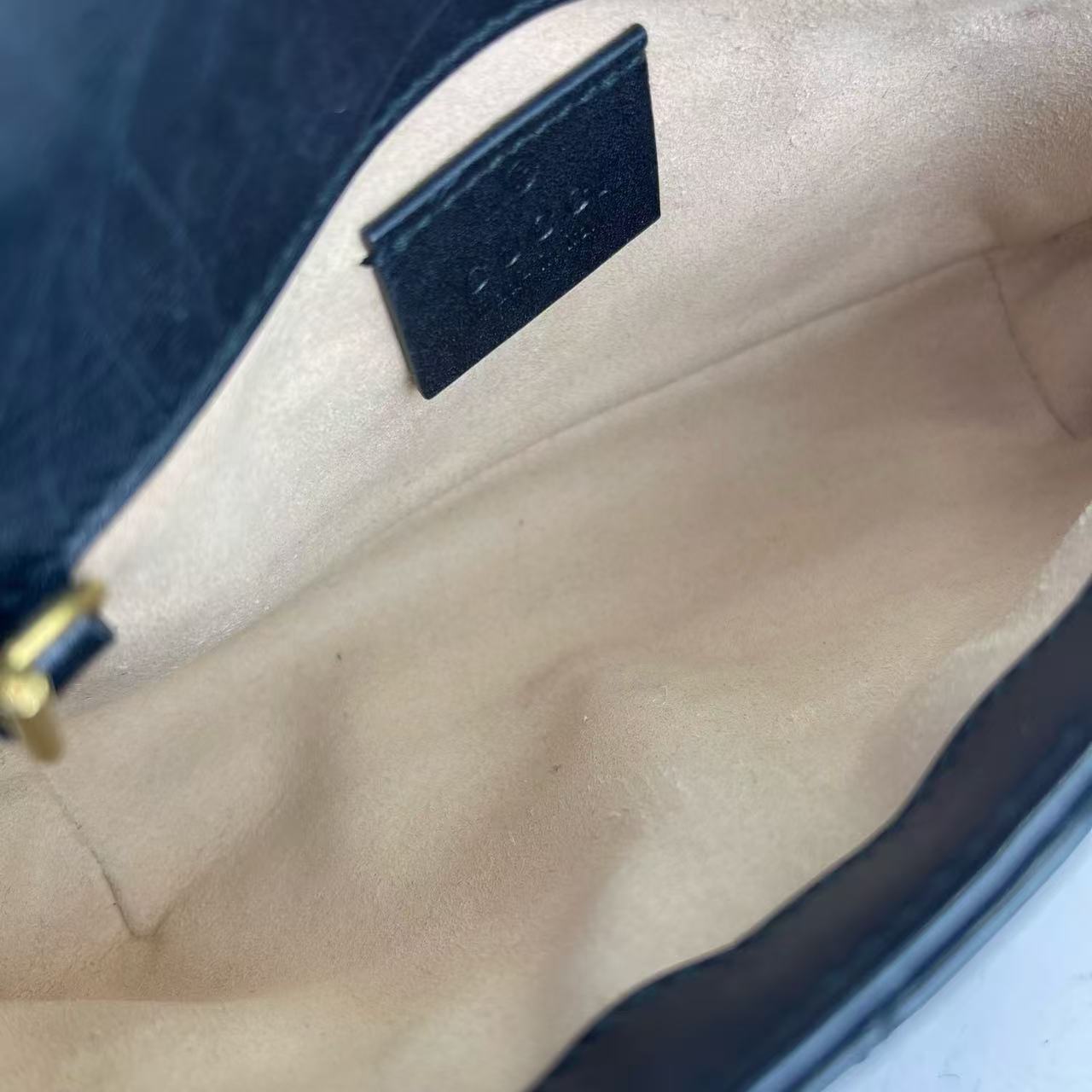 Gucci - GG Marmont Super Mini Shoulder Bag - Matelassé leather - Black with Gold-Tone Hardware - (mini)
