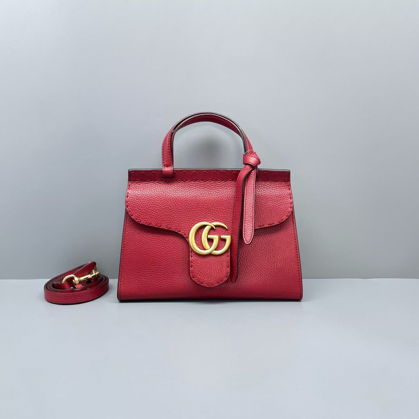 Gucci - GG Marmont Top Handle Bag - Grained leather - Red - (Medium)
