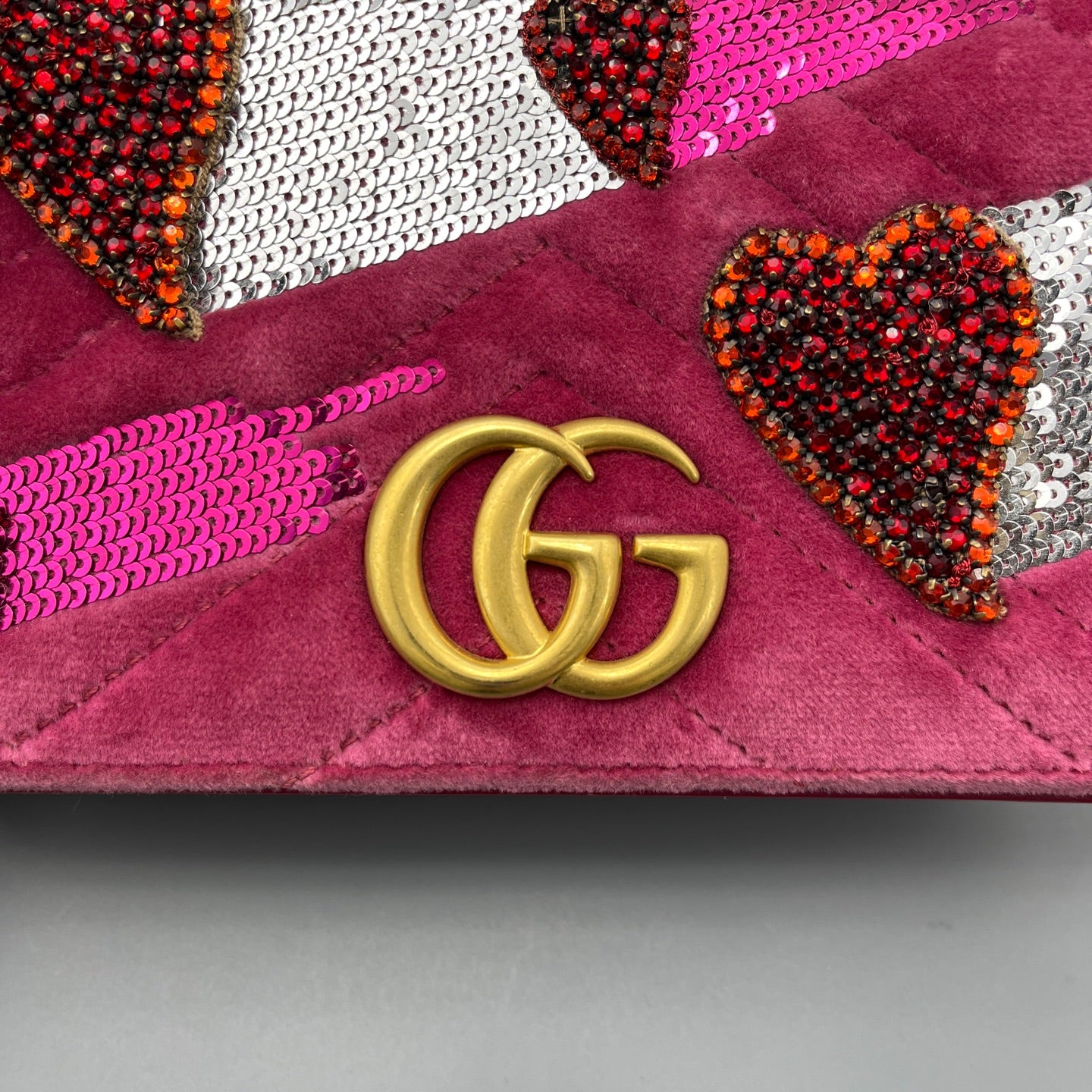 Gucci - GG Marmont Velvet Wallet on Chain with Crystal and Sequin Embellishments - Velvet and Leather - Pink - (mini)