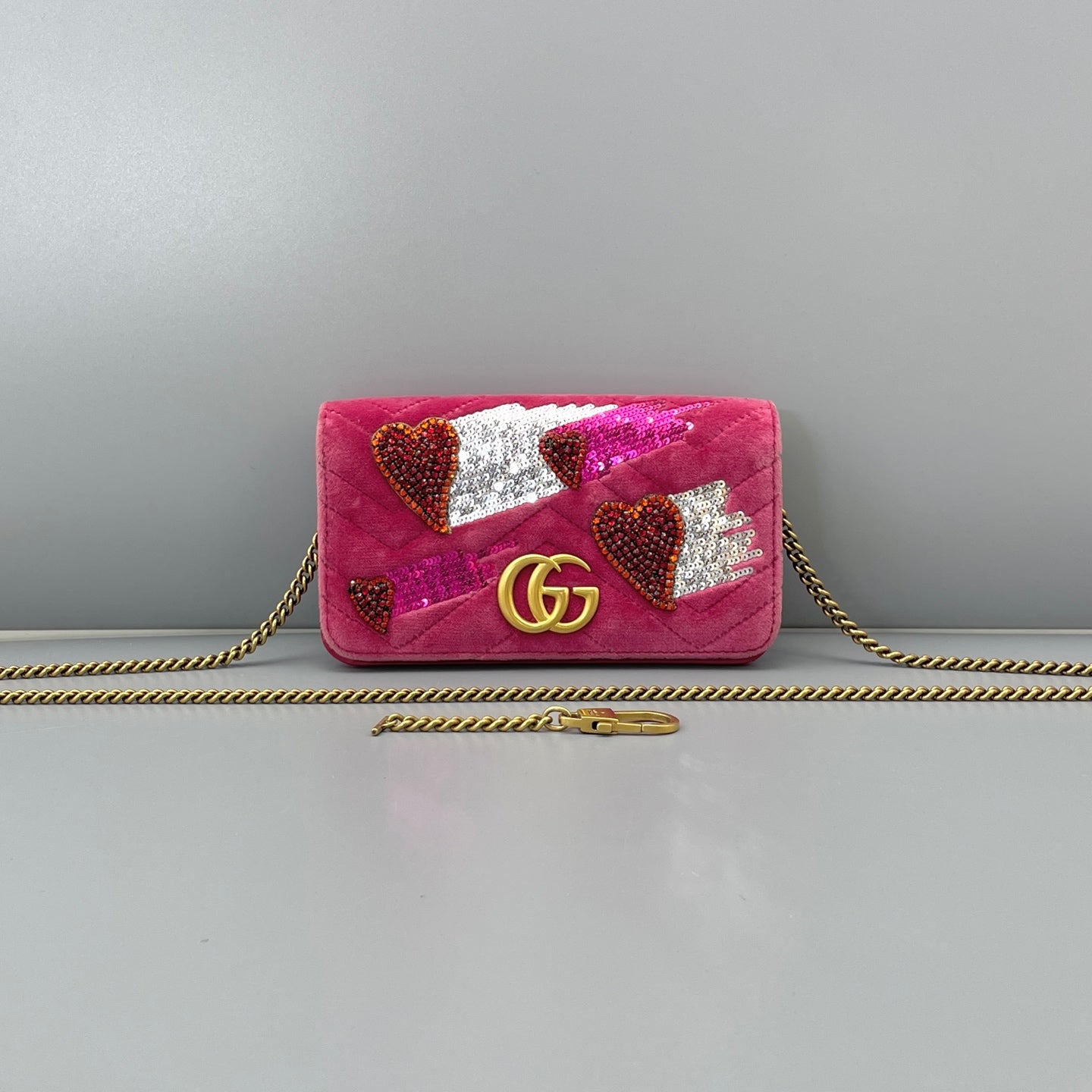 Gucci - GG Marmont Velvet Wallet on Chain with Crystal and Sequin Embellishments - Velvet and Leather - Pink - (mini)