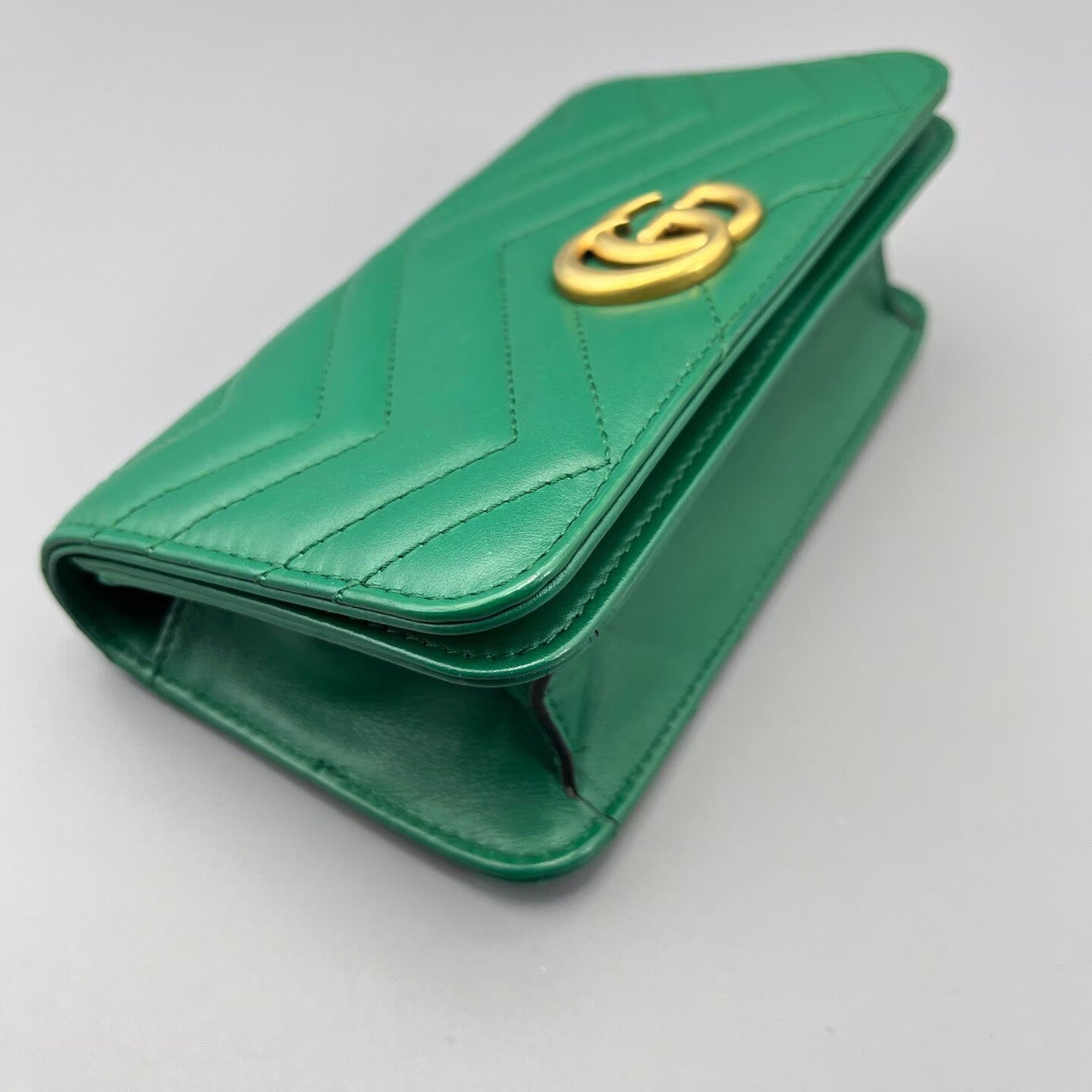 Gucci - GG Marmont Wallet on Chain - Matelassé leather - Green with Gold-Tone Hardware - (mini)