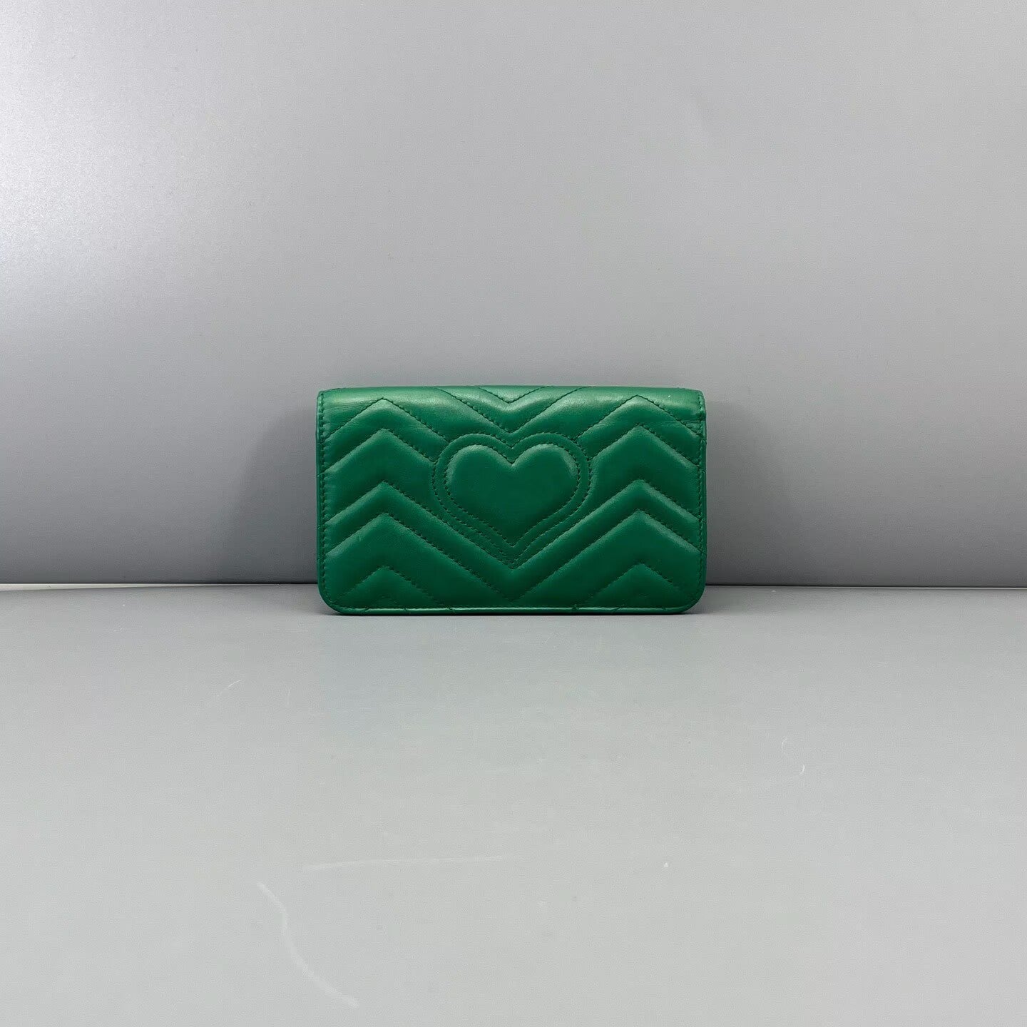 Gucci - GG Marmont Wallet on Chain - Matelassé leather - Green with Gold-Tone Hardware - (mini)