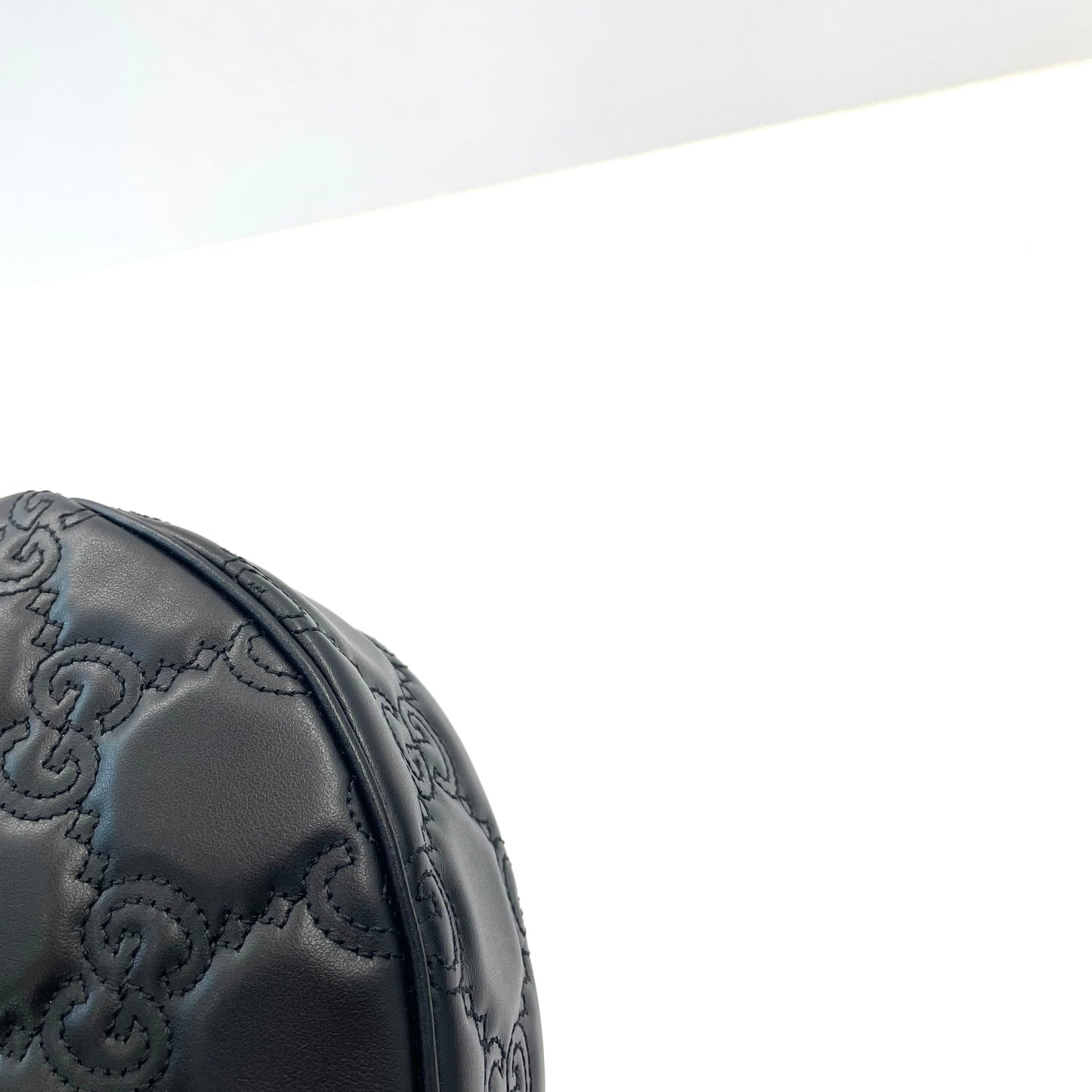 Gucci - GG Matelasse Moon Bag - Leather - Black