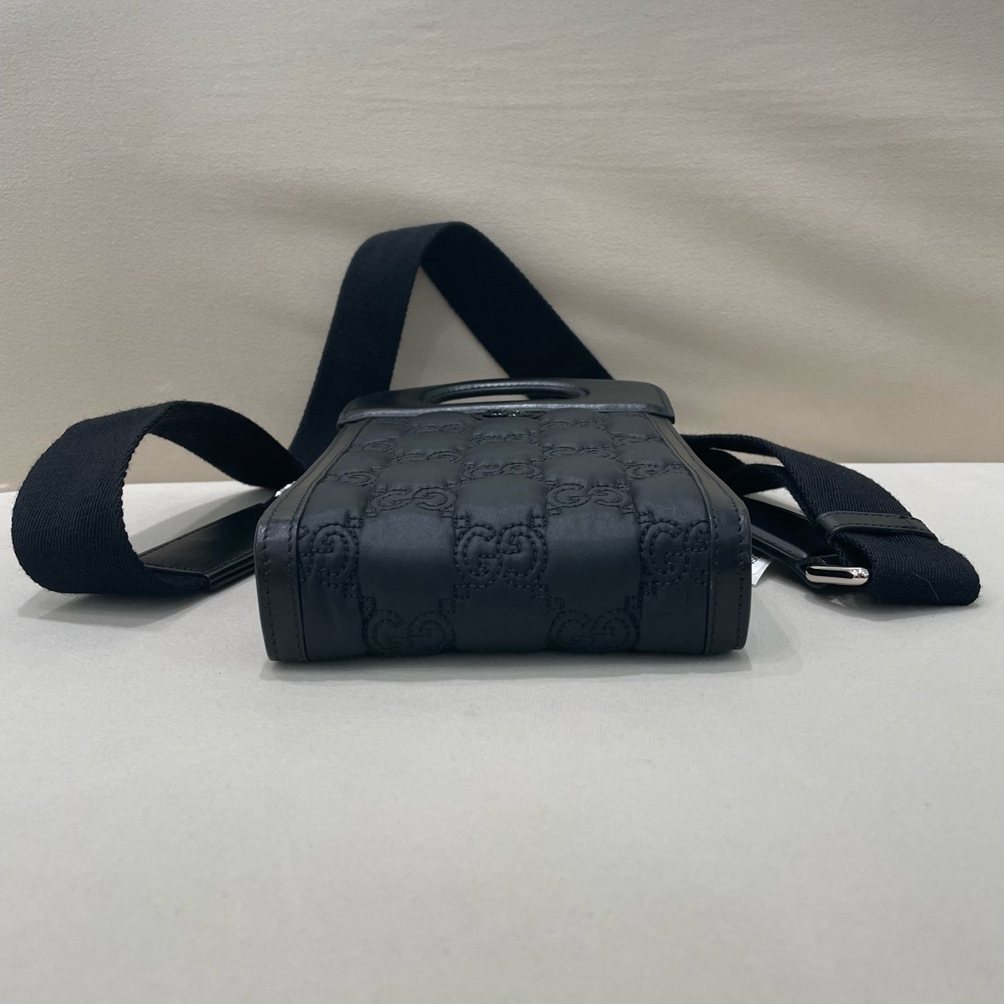 Gucci - GG Matelassé Top Handle Mini Bag - Leather - Black - (mini)
