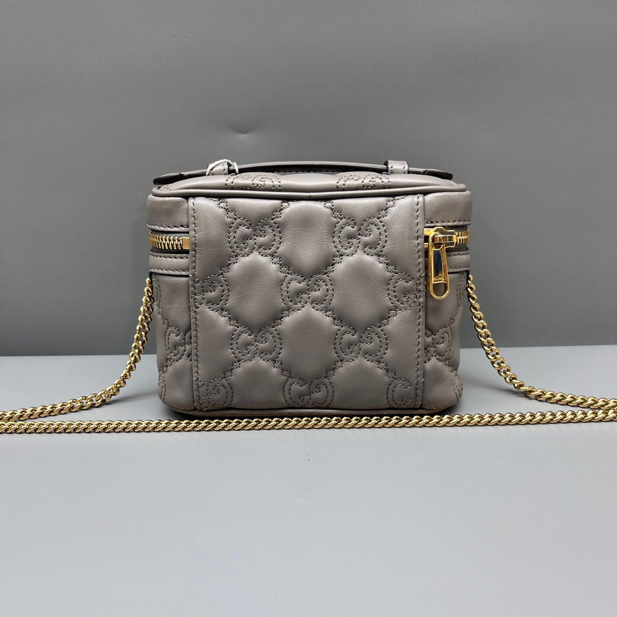Gucci - GG Matelasse Vanity Case - Leather - Grey - (mini)
