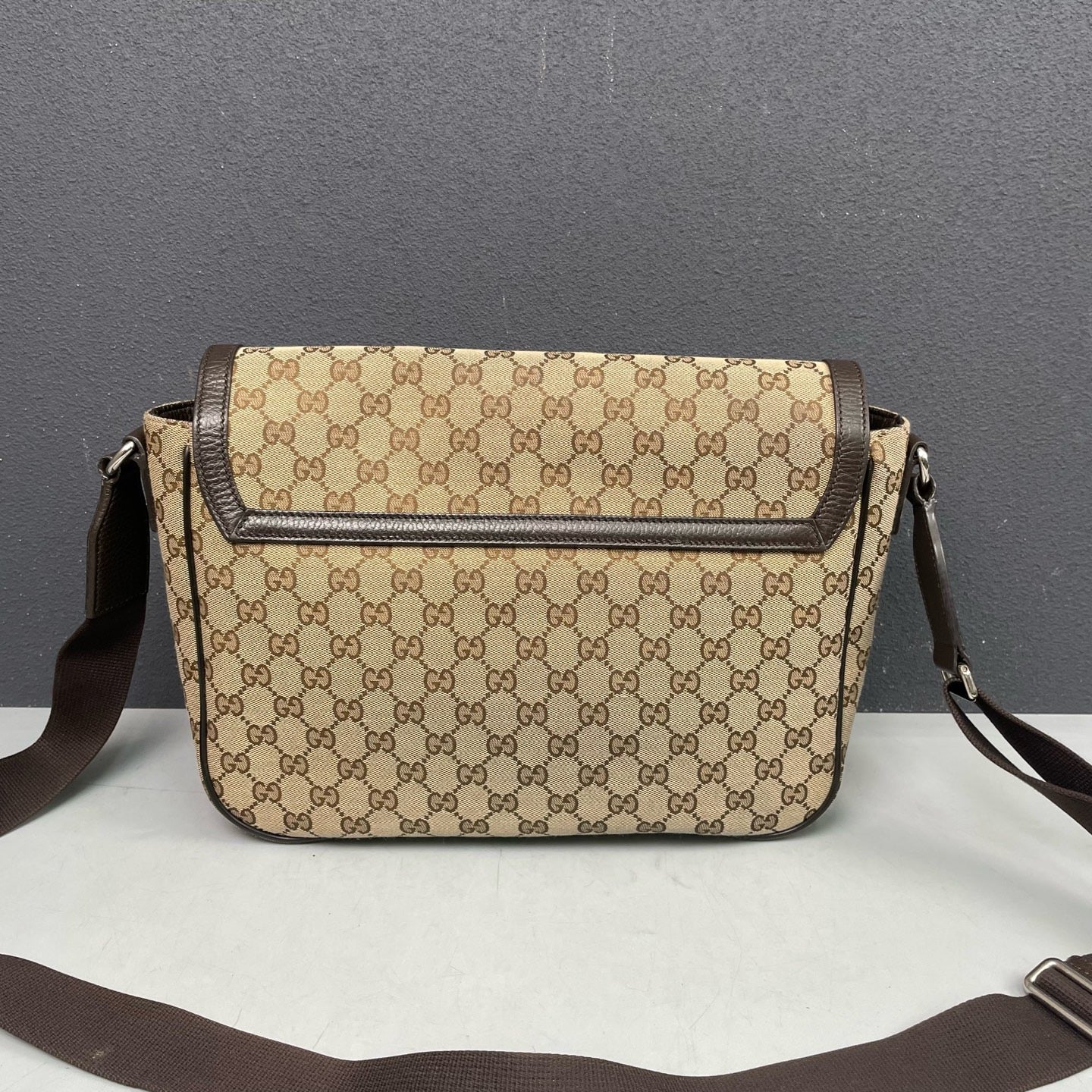 Gucci - GG Monogram Flap Messenger Bag - Monogram canvas with leather trim - Brown - (medium)
