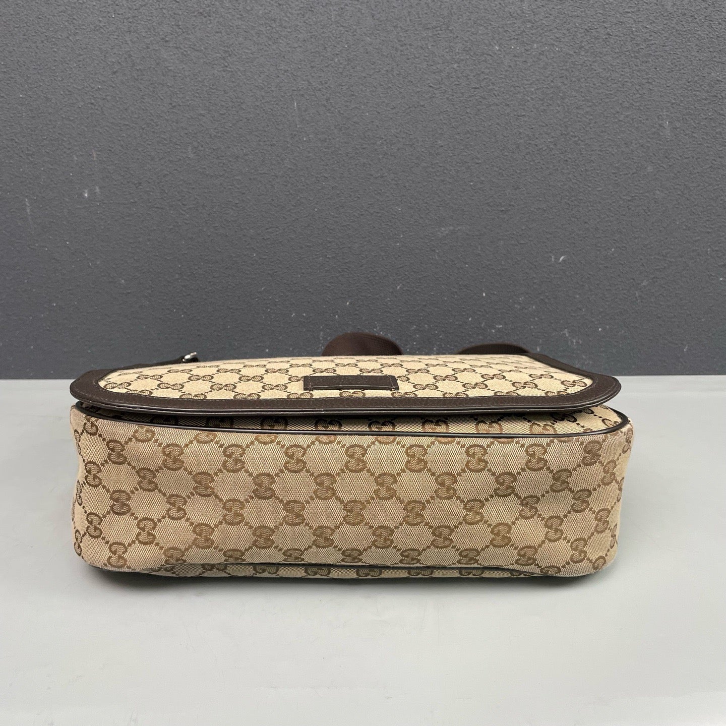 Gucci - GG Monogram Flap Messenger Bag - Monogram canvas with leather trim - Brown - (medium)