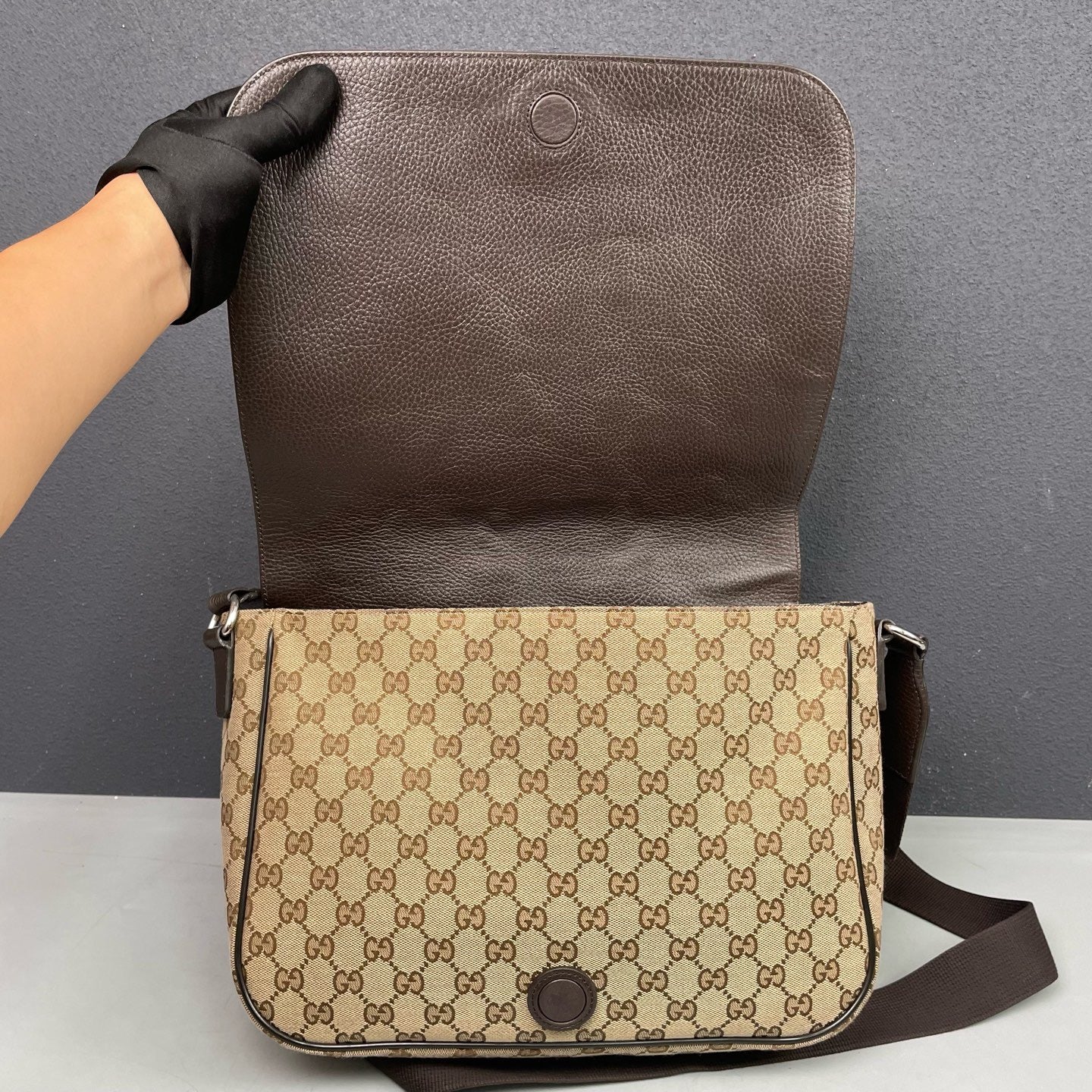 Gucci - GG Monogram Flap Messenger Bag - Monogram canvas with leather trim - Brown - (medium)