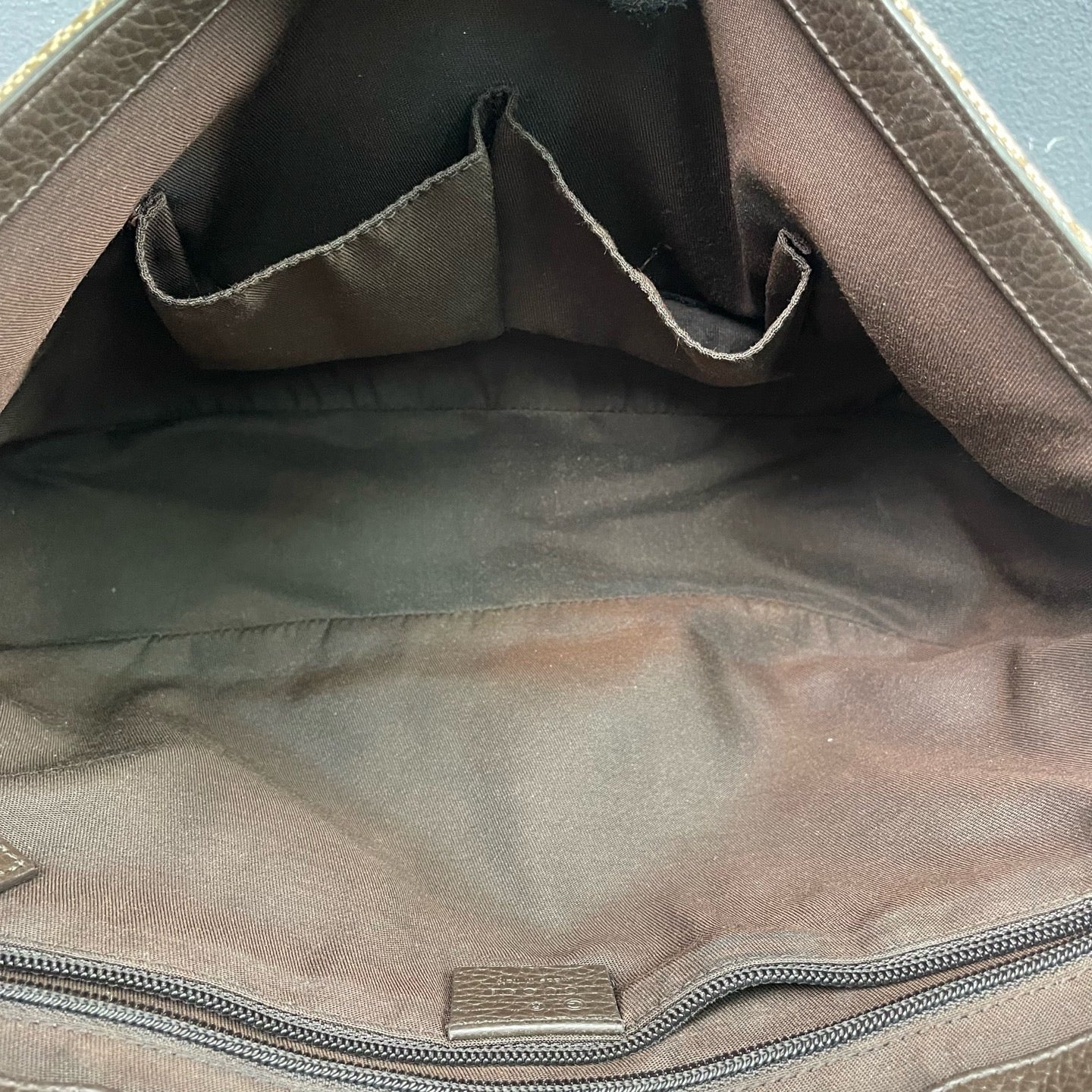 Gucci - GG Monogram Flap Messenger Bag - Monogram canvas with leather trim - Brown - (medium)