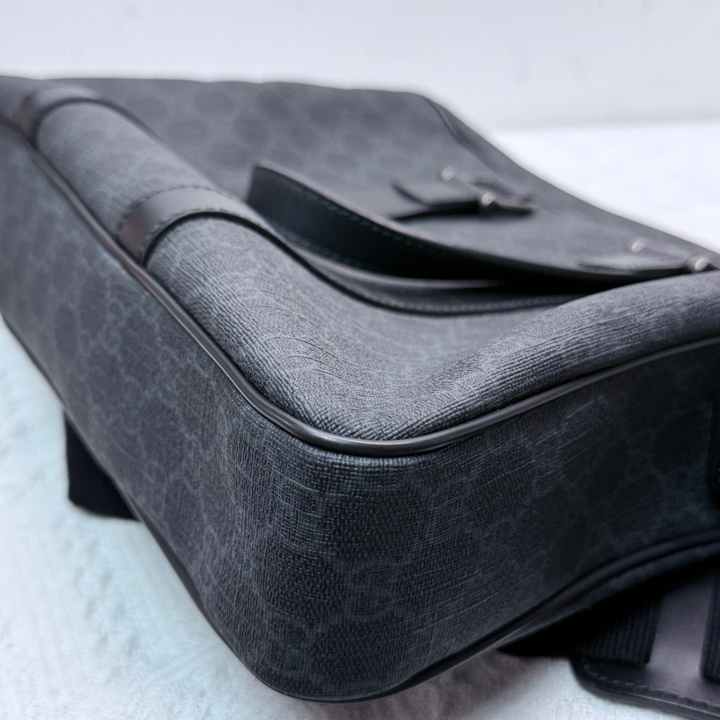 Gucci - GG Supreme Briefcase - GG Supreme canvas with leather trim - Black - (medium)