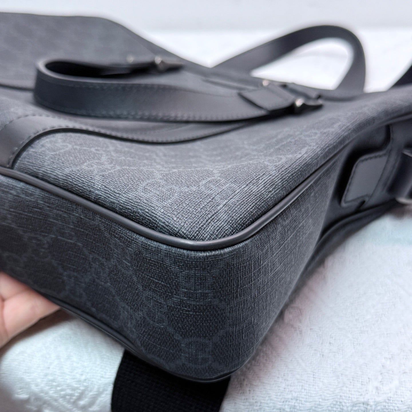 Gucci - GG Supreme Briefcase - GG Supreme canvas with leather trim - Black - (medium)