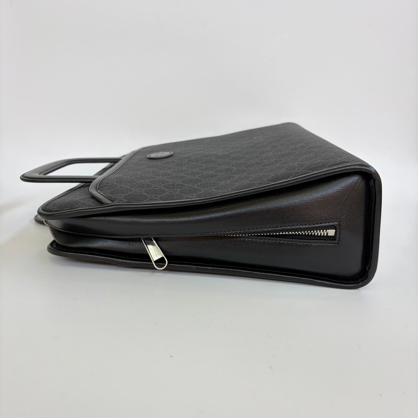 Gucci - GG Supreme Briefcase - Leather - Black - (medium)