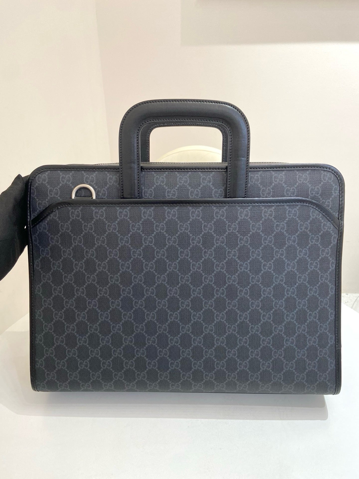Gucci - GG Supreme Briefcase - Leather - Black - (Medium)
