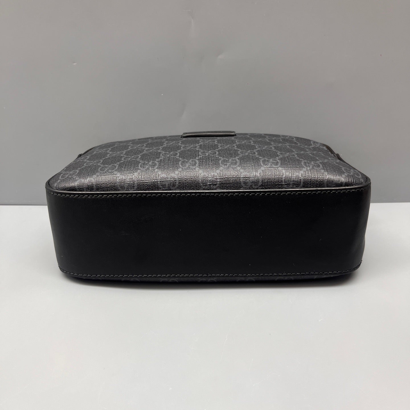 Gucci - GG Supreme Camera Bag - Synthetic - Black - (Small)