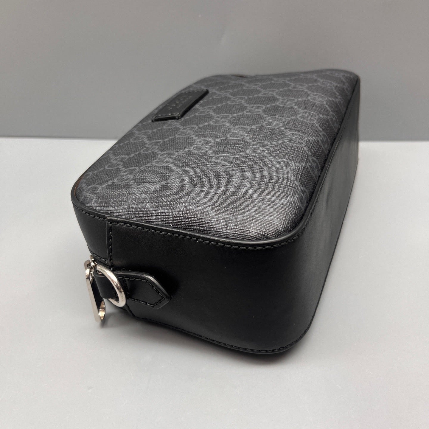 Gucci - GG Supreme Camera Bag - Synthetic - Black - (Small)
