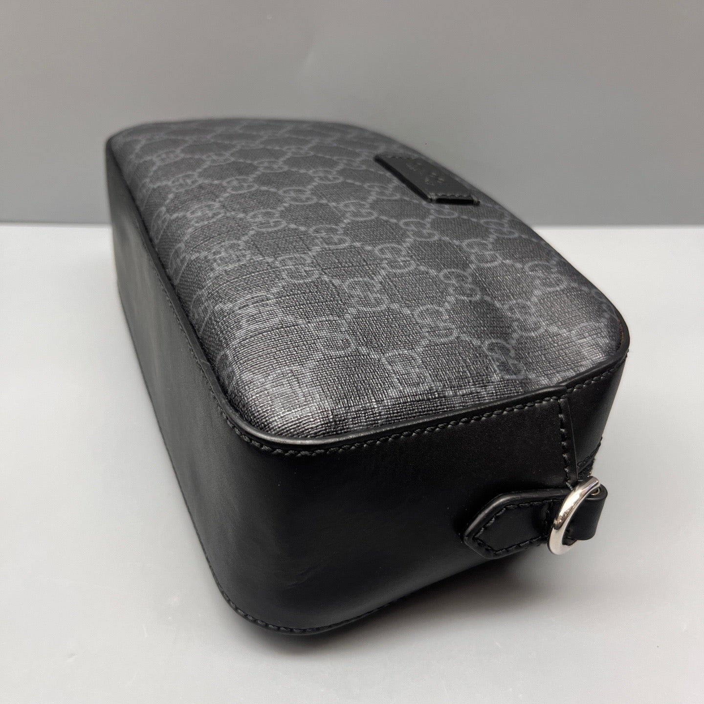 Gucci - GG Supreme Camera Bag - Synthetic - Black - (Small)