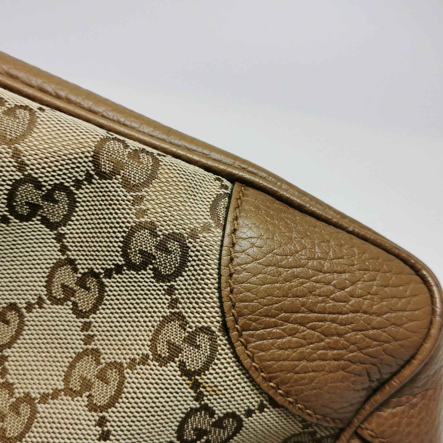 Gucci - GG Supreme Canvas Mini Tote Bag - GG Supreme canvas with pebbled leather trim - Beige and Brown - (mini)