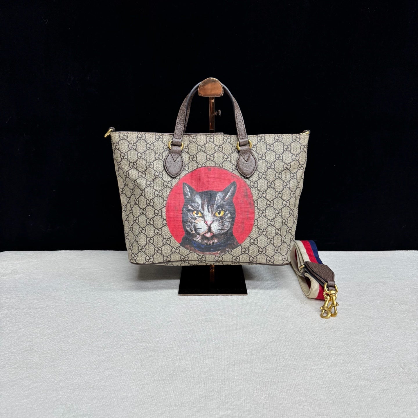 Gucci - GG Supreme Cat Print Tote - GG Supreme coated canvas with leather trim and web strap - Beige and Ebony with Multicolour accents - (small)