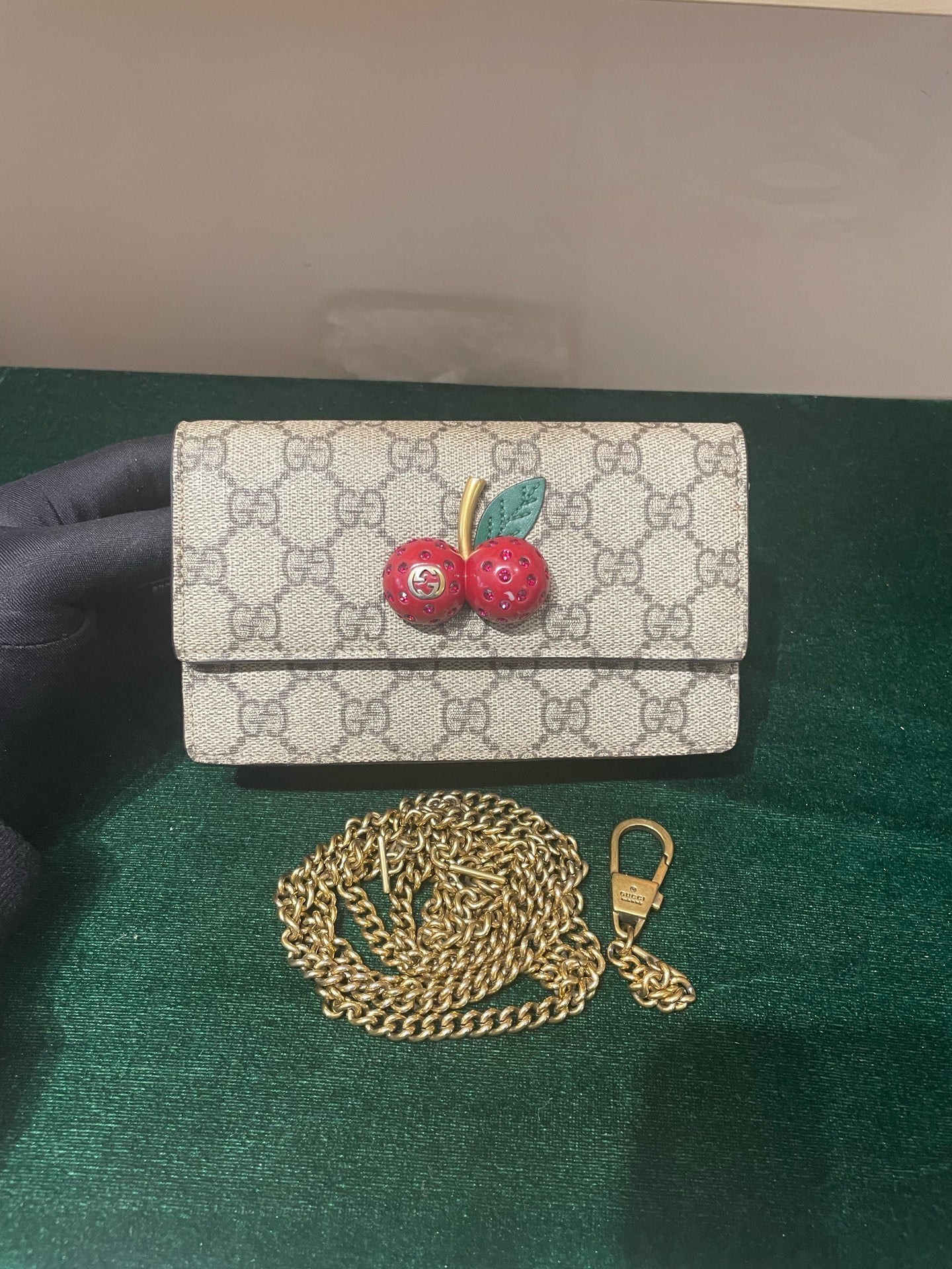 Gucci - GG Supreme Cherry Mini Bag - GG Supreme canvas with leather trim - Beige - (mini)
