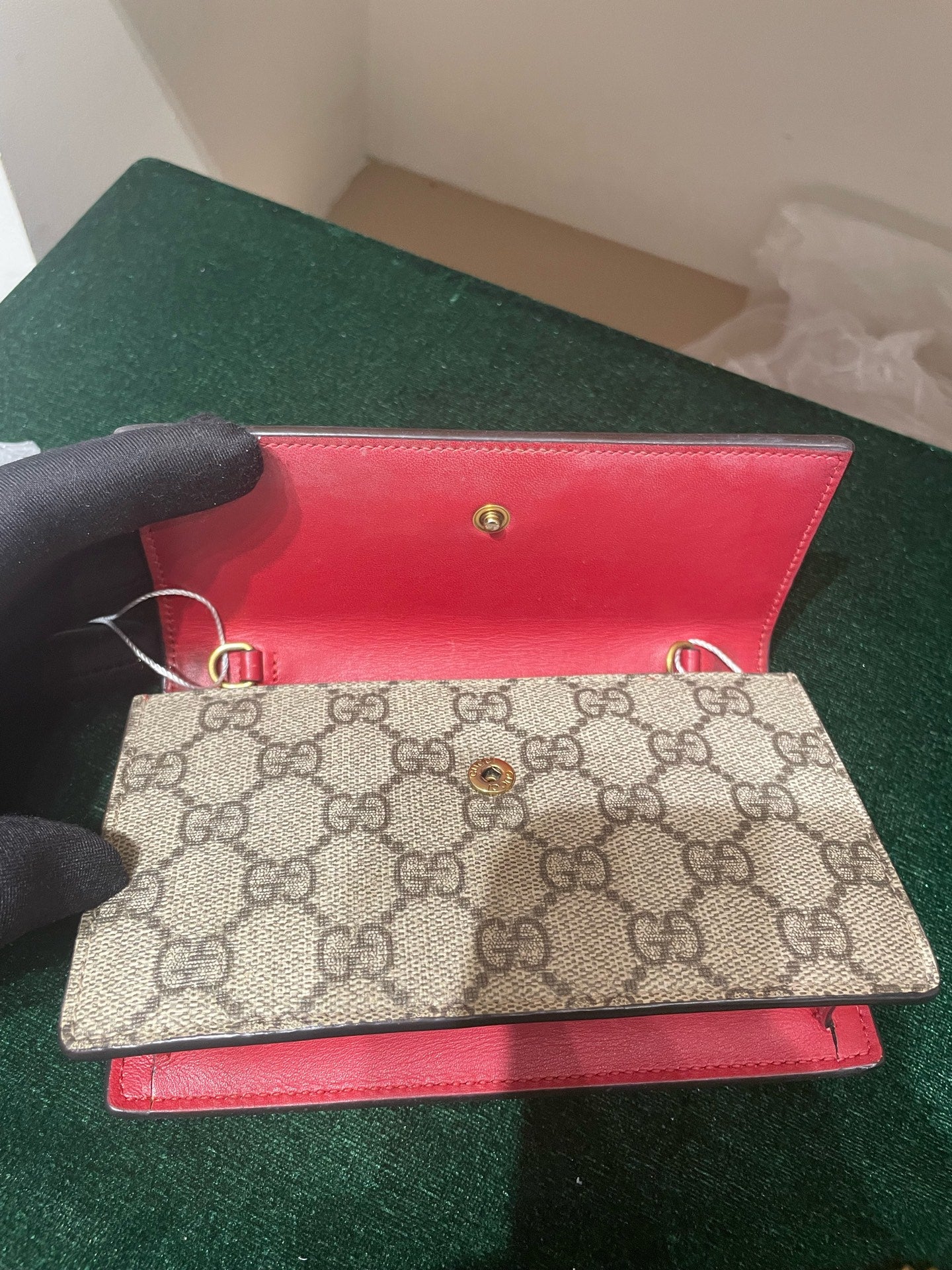 Gucci - GG Supreme Cherry Mini Bag - GG Supreme coated canvas with leather trim - Beige with Red accents and Gold-tone hardware - (mini)
