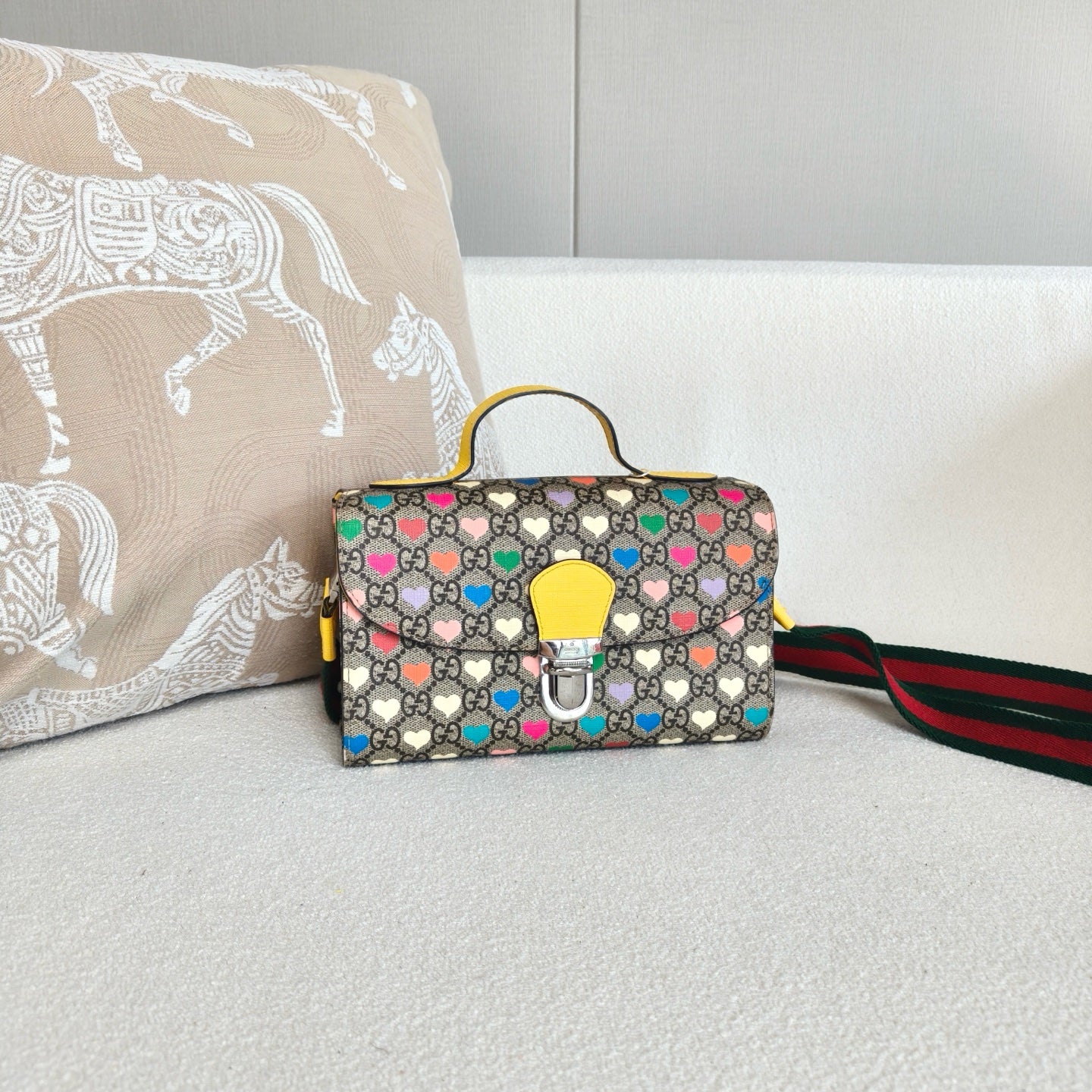 Gucci - GG Supreme Heart Print Messenger Bag - Coated canvas with leather trim - Beige with multicolour hearts, yellow accents, and red/green strap - (Small)