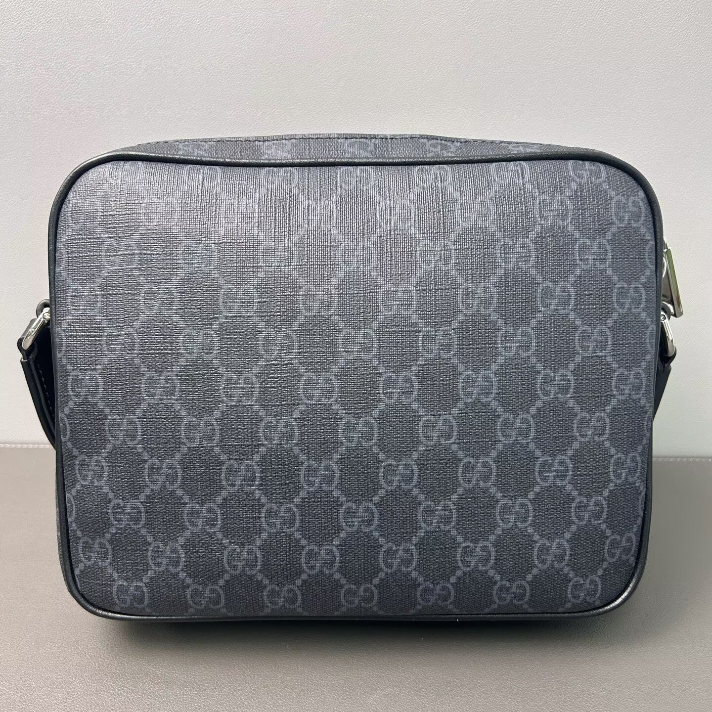 Gucci - GG Supreme Messenger Bag - Coated canvas with leather trim - Black - (Small)