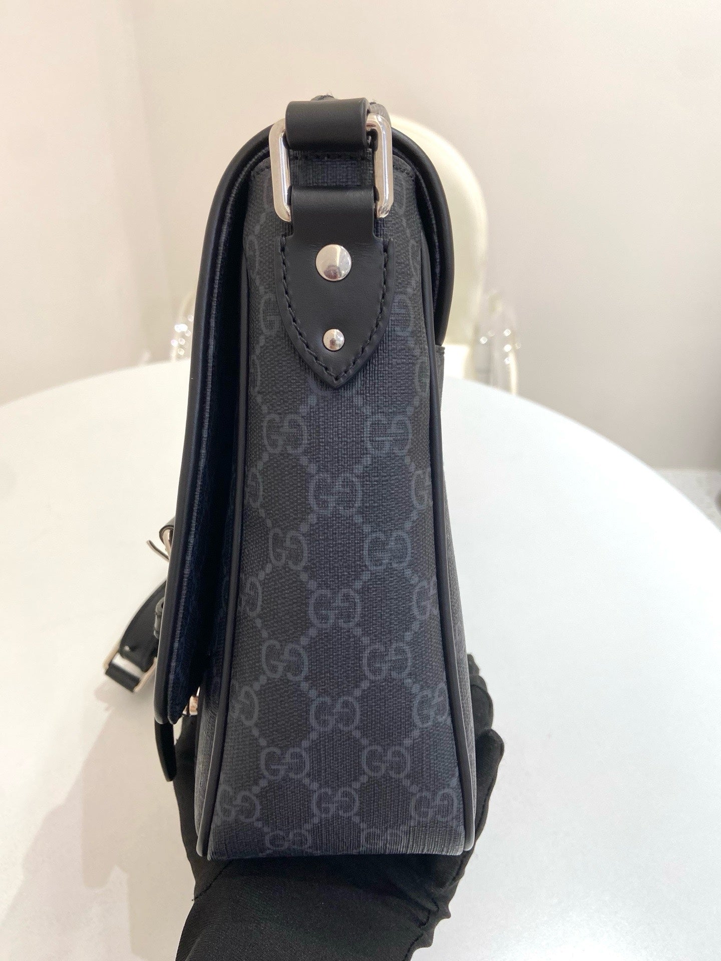 Gucci - GG Supreme Messenger Bag - Leather - Black - (Medium)
